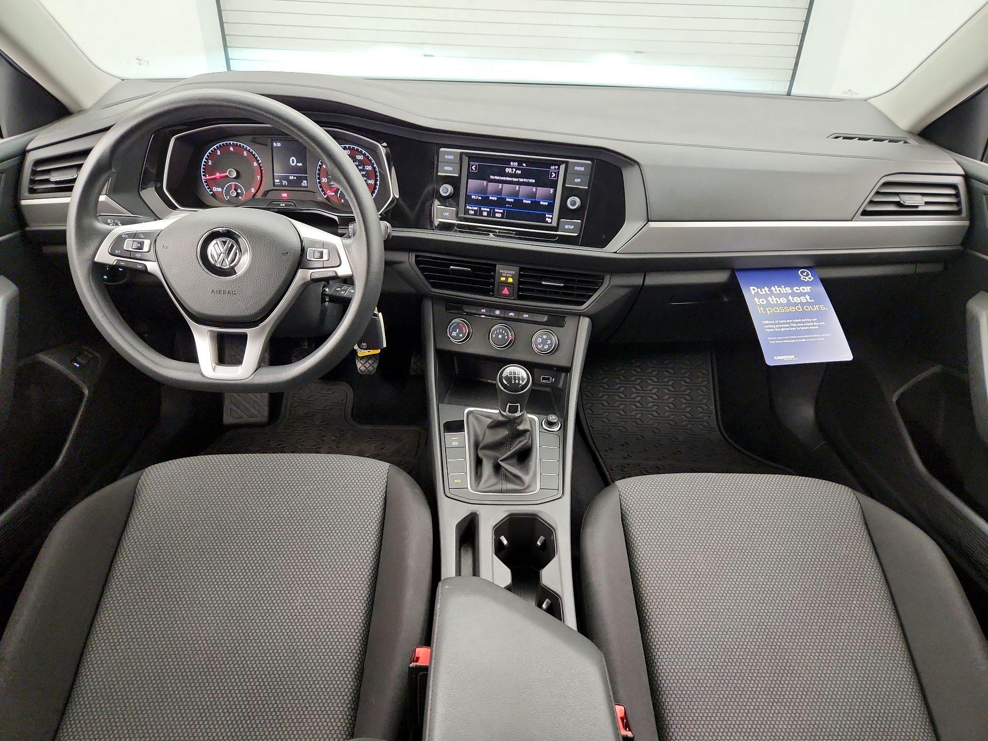Thumbnail: 2019 Volkswagen Jetta - 9