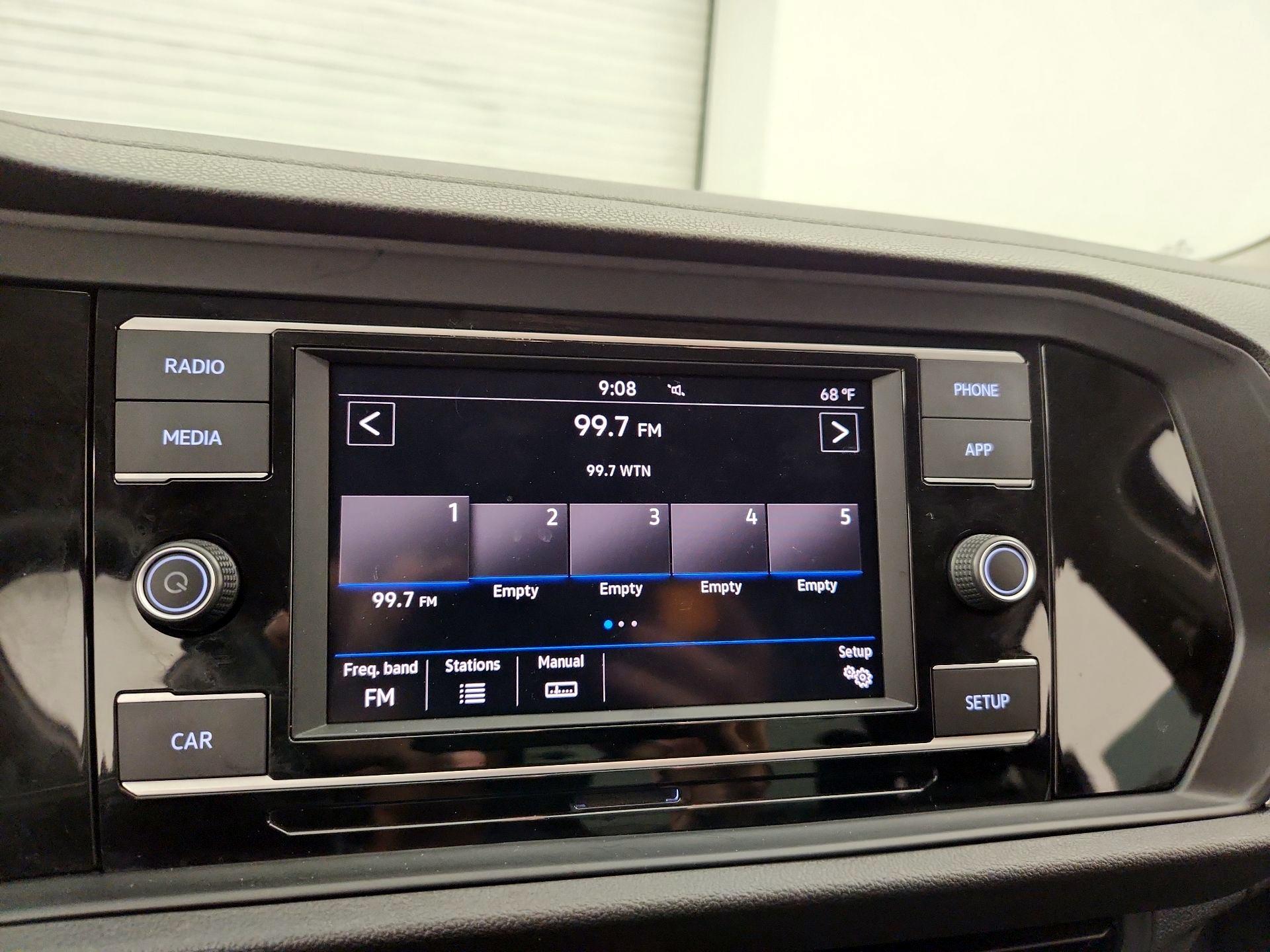 Thumbnail: 2019 Volkswagen Jetta - 15