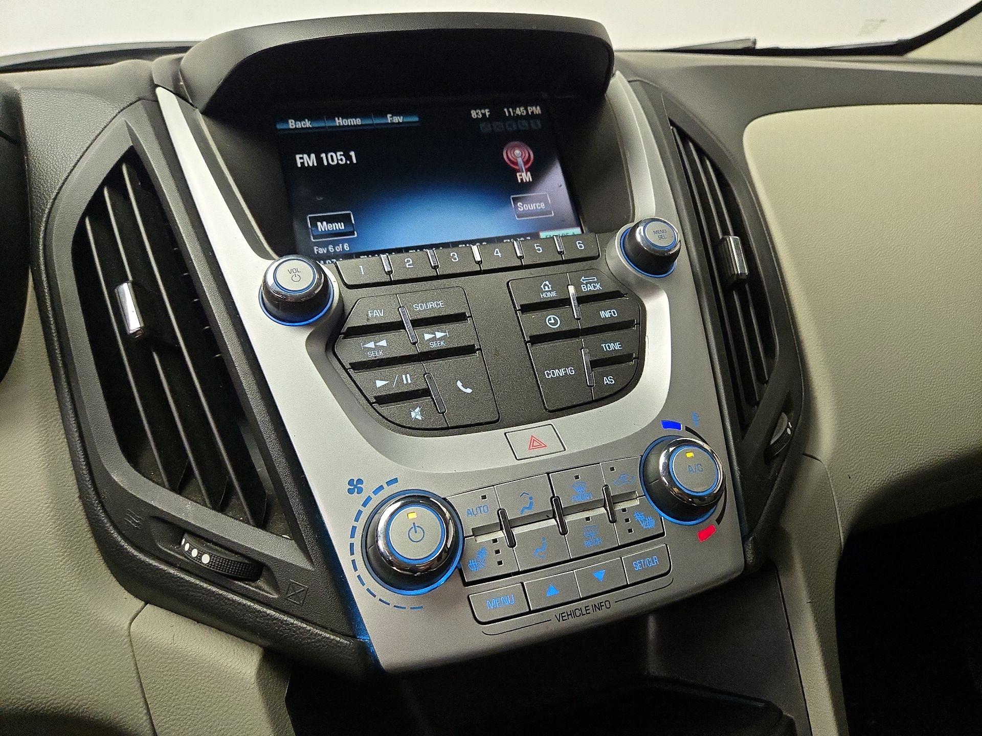Thumbnail: 2017 Chevrolet Equinox - 16