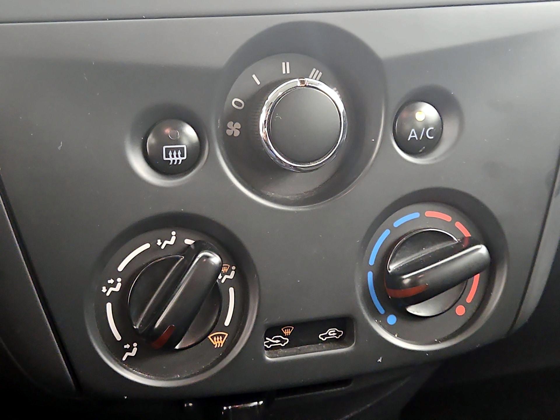 Thumbnail: 2017 Nissan Versa - 15