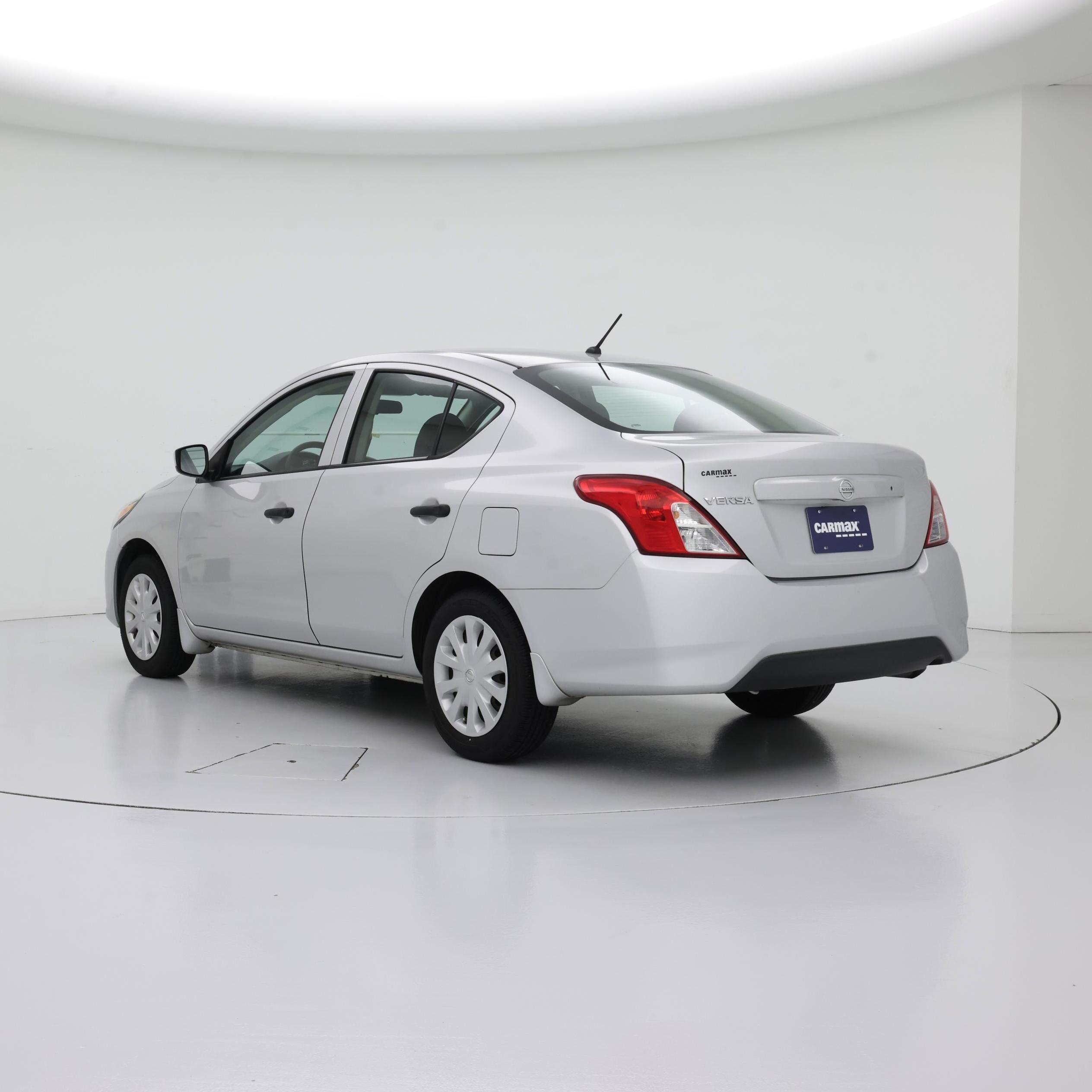 Thumbnail: 2017 Nissan Versa - 2