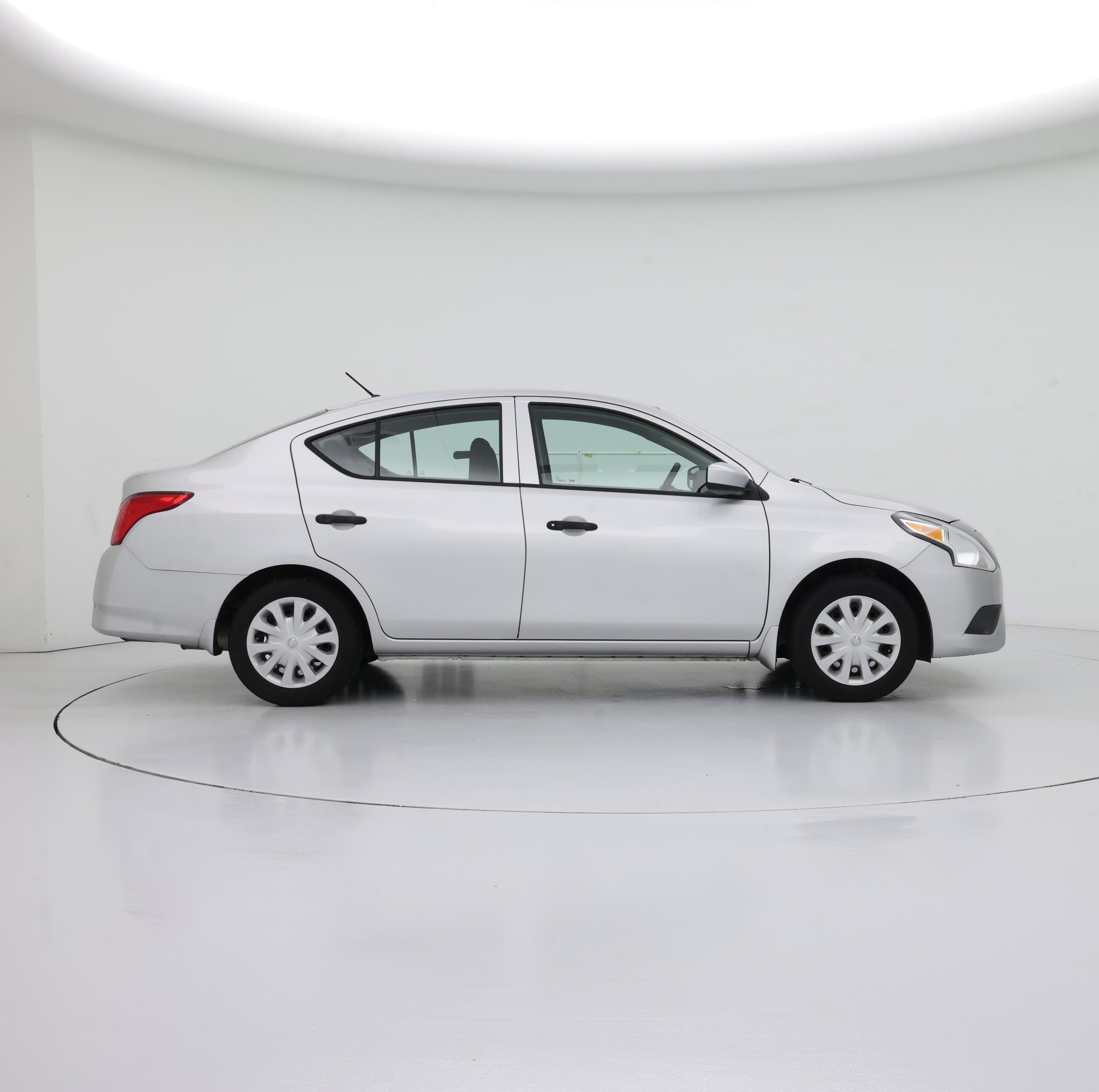 Thumbnail: 2017 Nissan Versa - 7