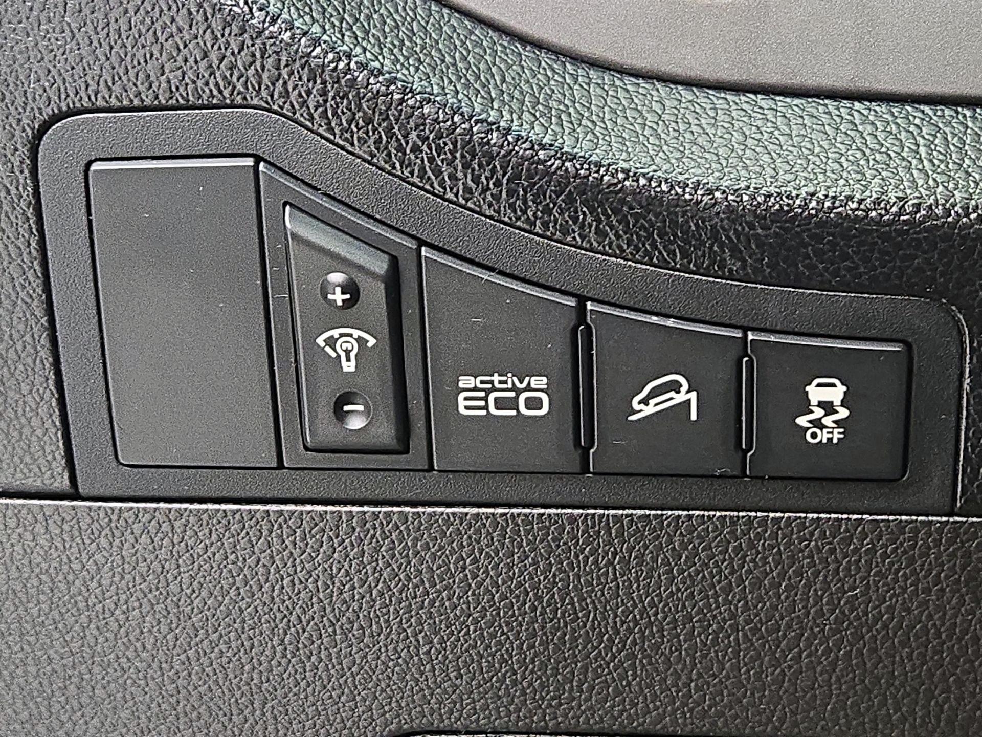 Thumbnail: 2015 Kia Sportage - 13
