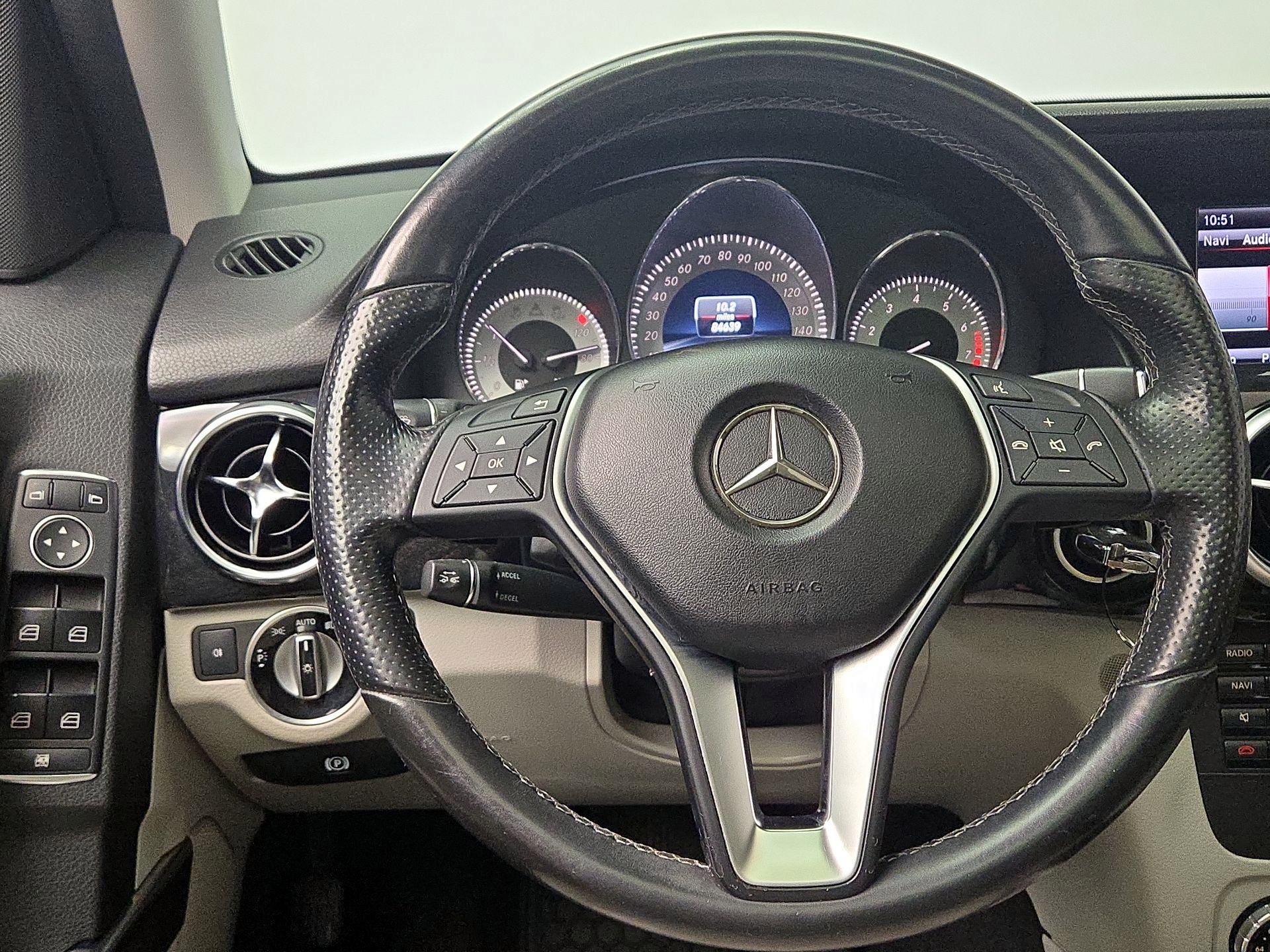 Thumbnail: 2014 Mercedes-Benz GLK - 10