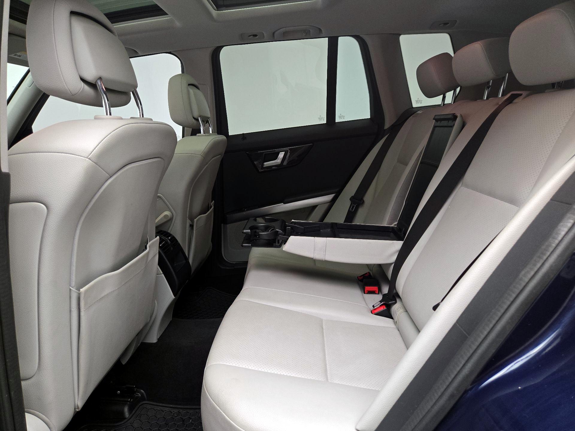 Thumbnail: 2014 Mercedes-Benz GLK - 20