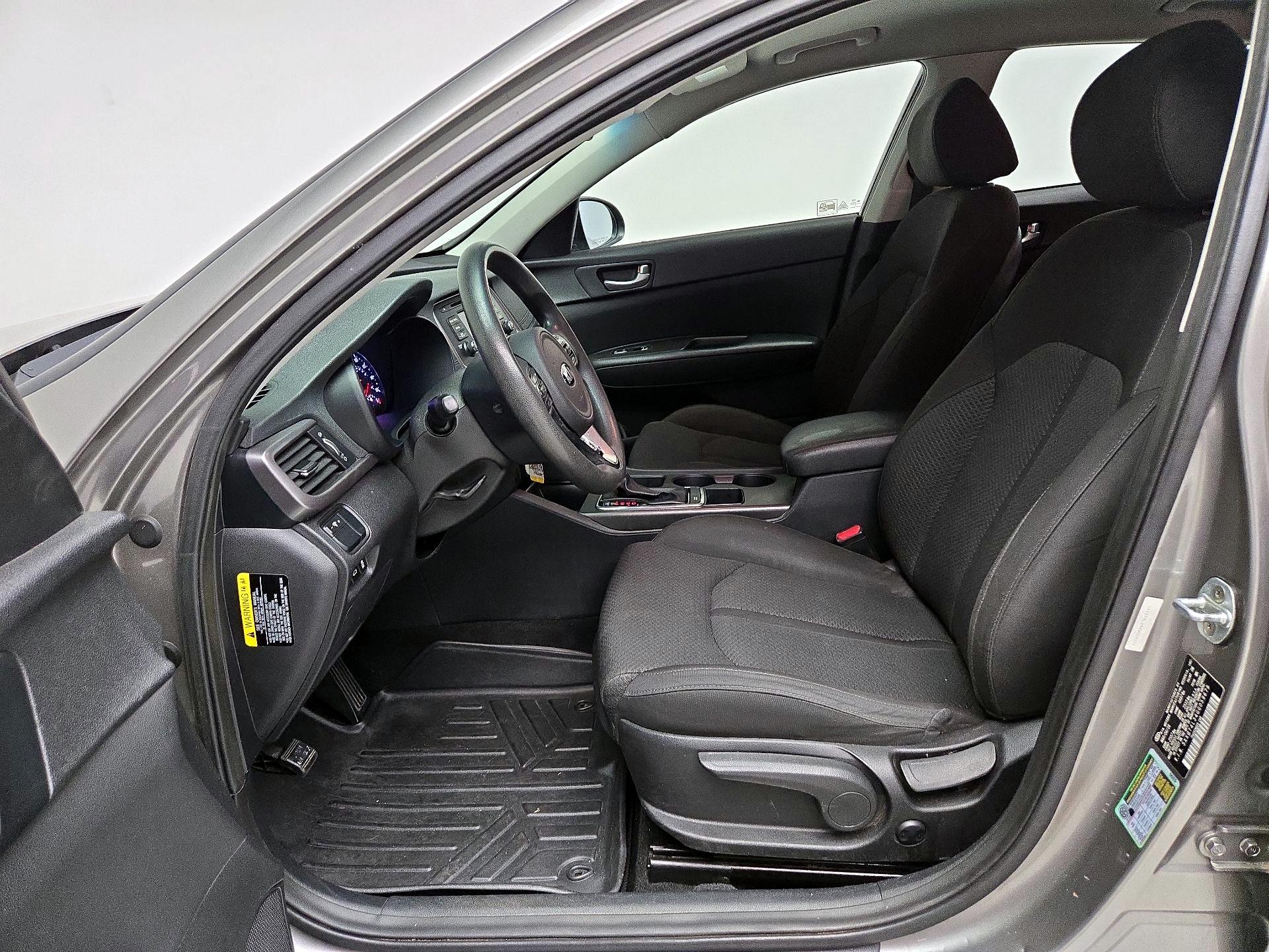 Thumbnail: 2016 Kia Optima - 11