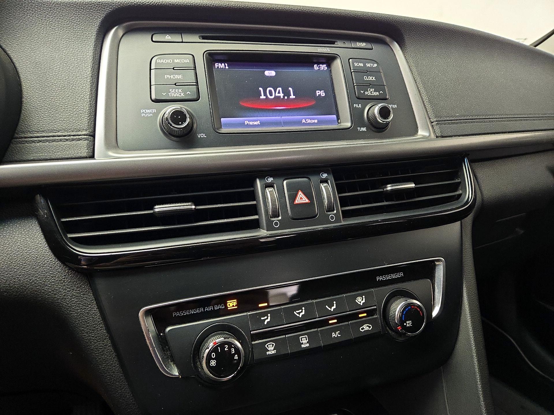 Thumbnail: 2016 Kia Optima - 15