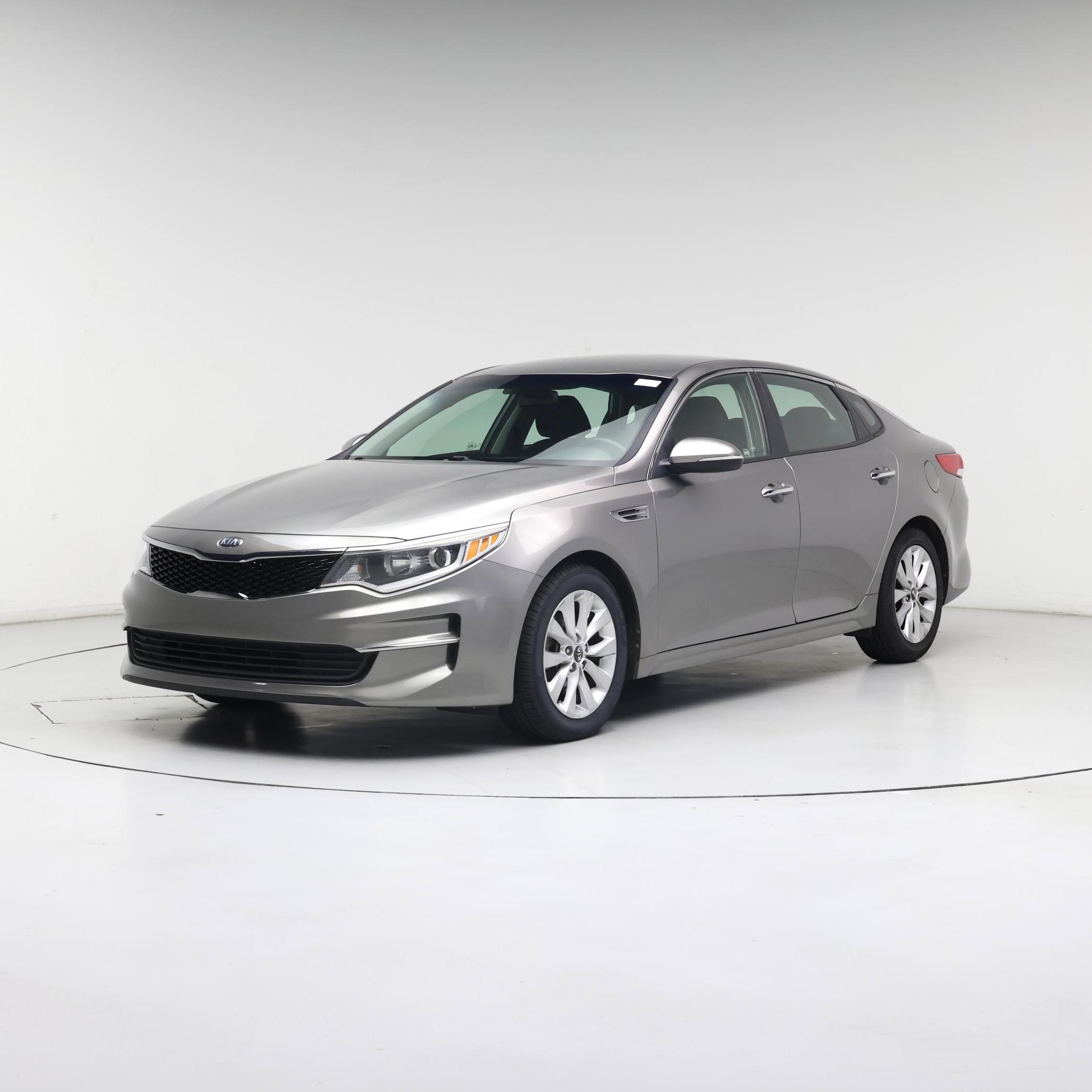 Thumbnail: 2016 Kia Optima - 4