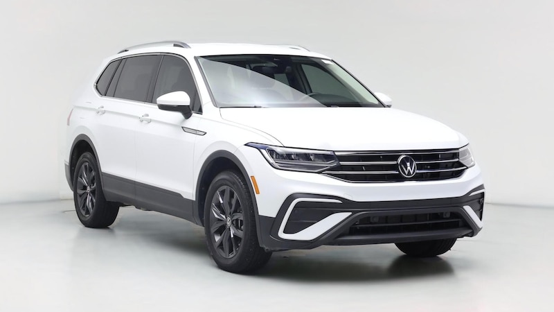 2022 Volkswagen Tiguan SE Hero Image