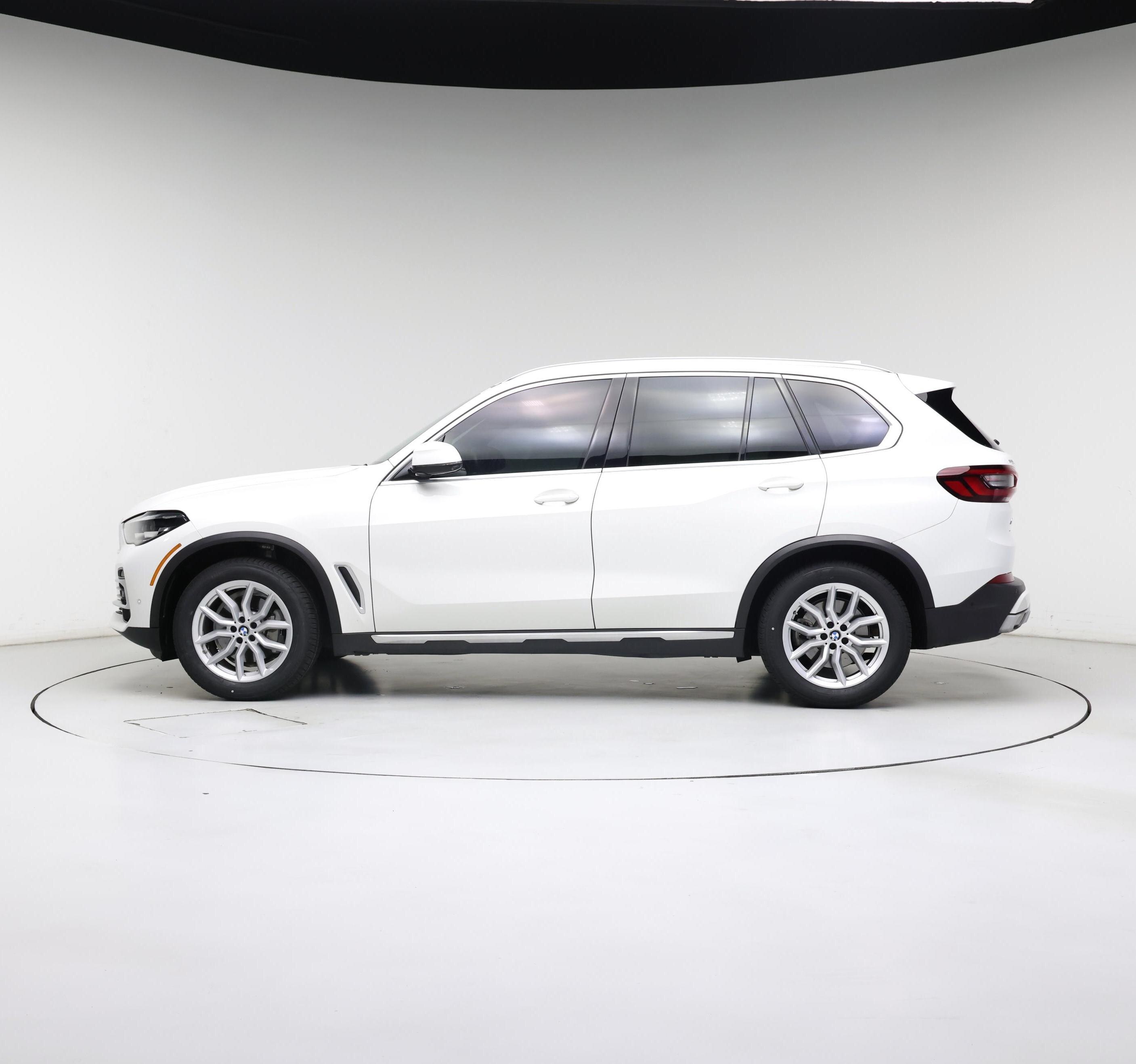 Thumbnail: 2023 BMW X5 - 3