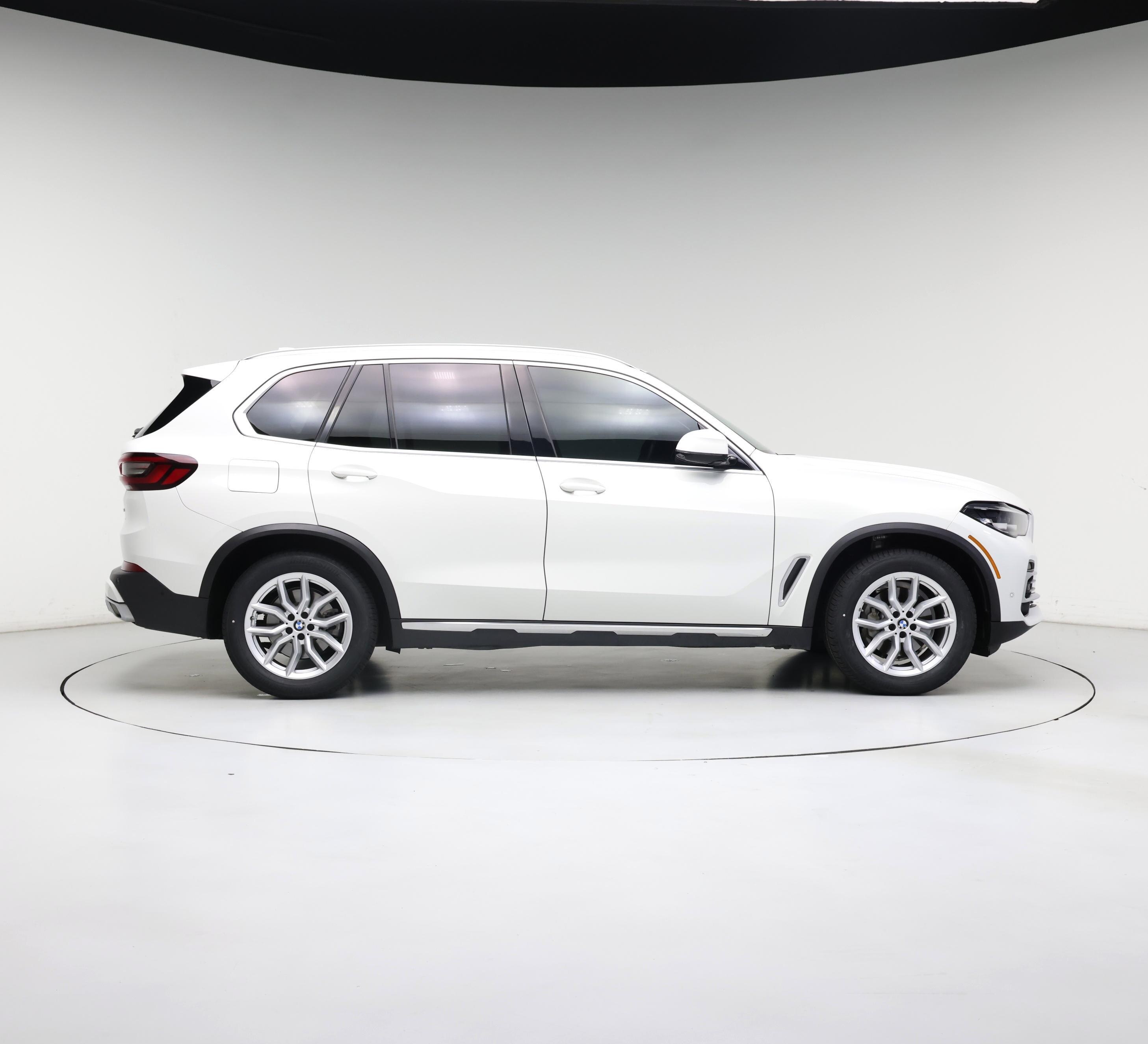 Thumbnail: 2023 BMW X5 - 7