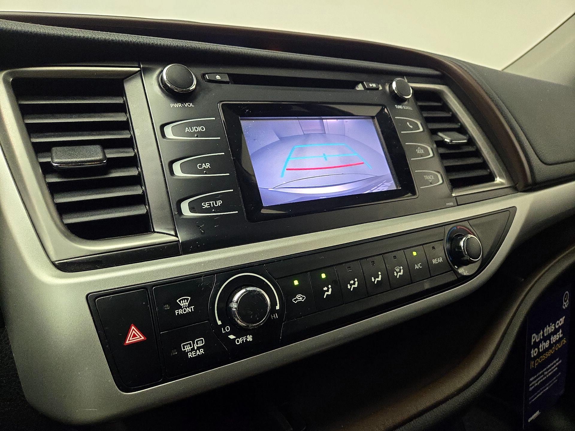 Thumbnail: 2017 Toyota Highlander - 14