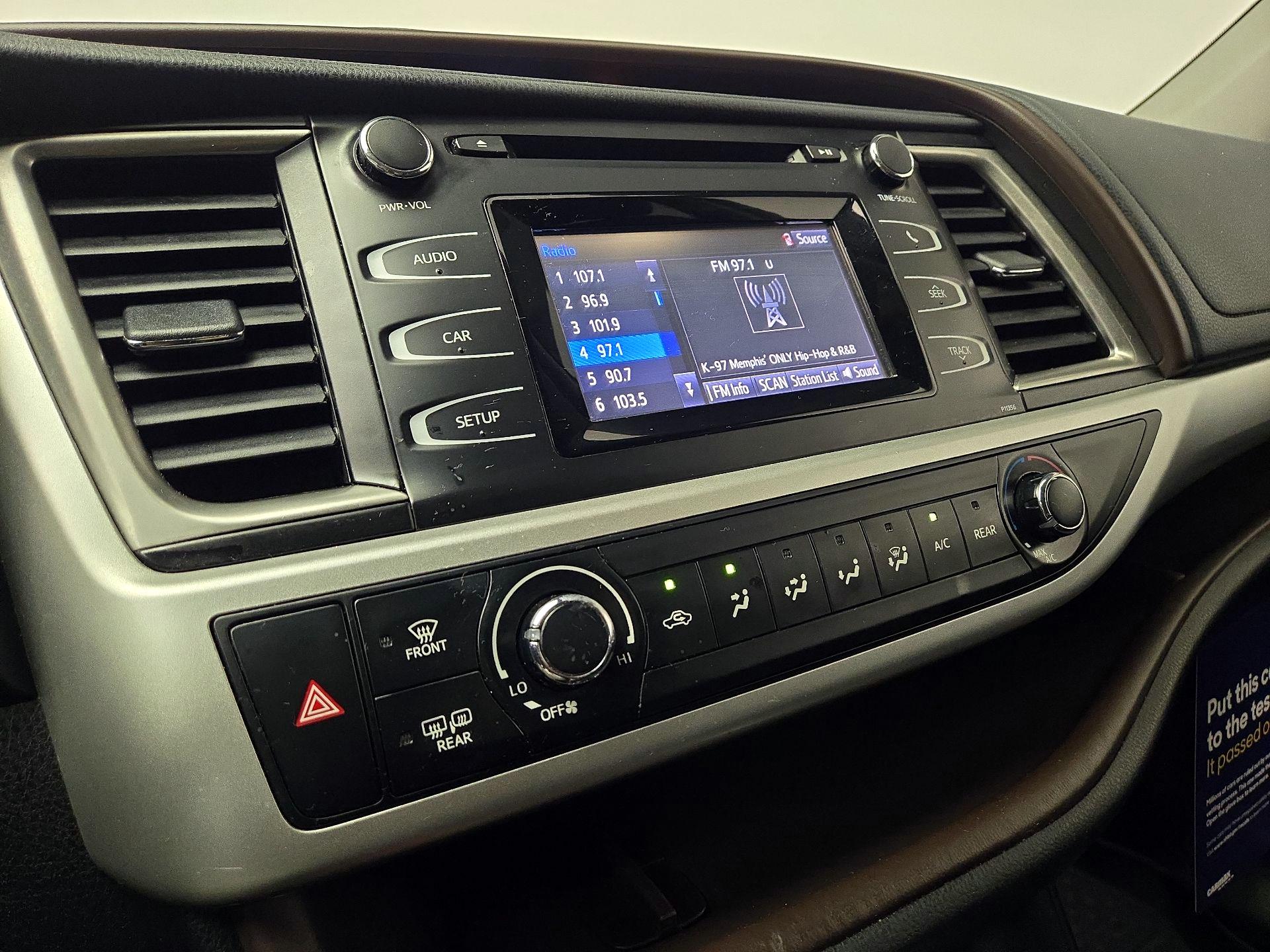 Thumbnail: 2017 Toyota Highlander - 16