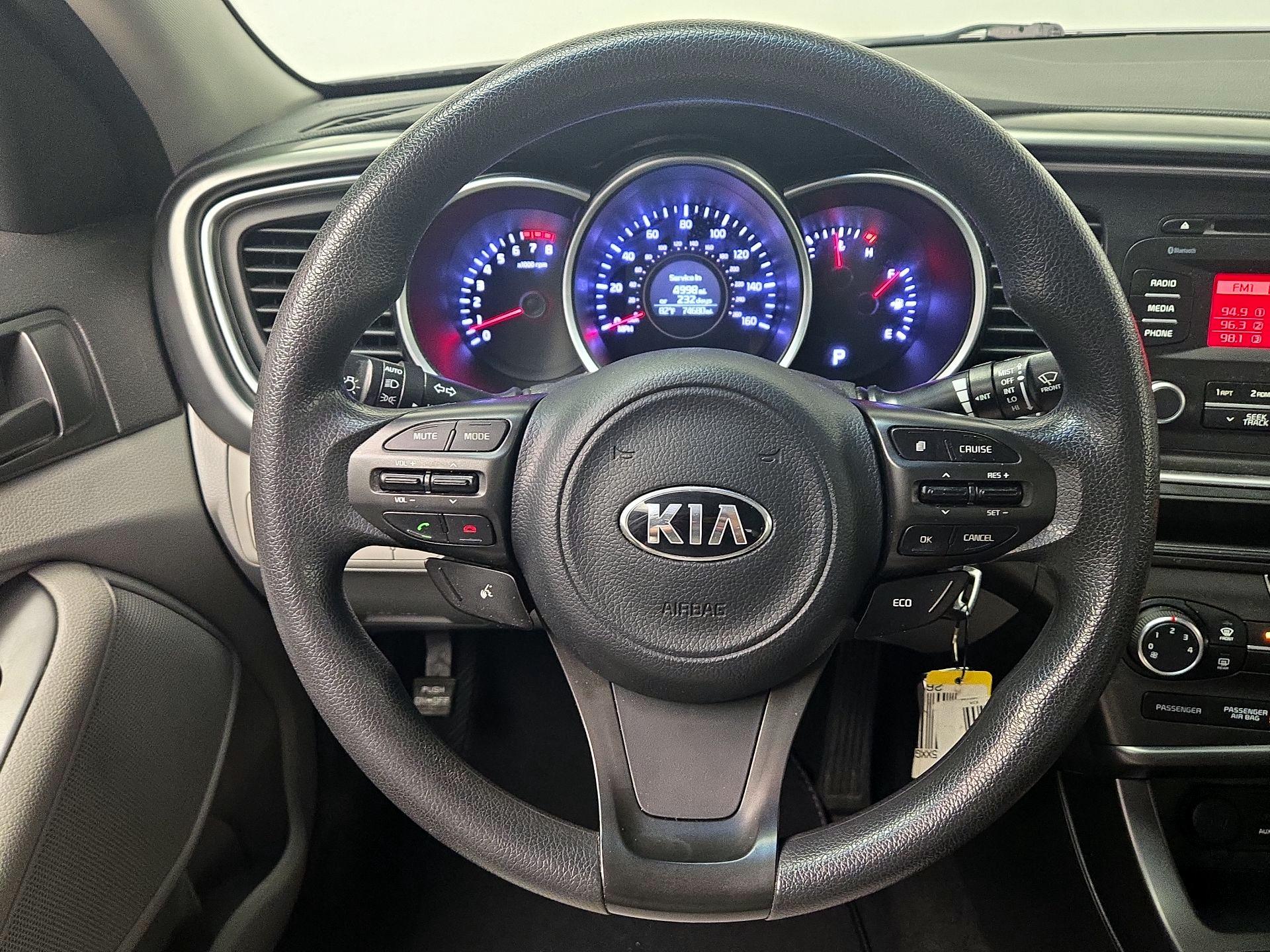 Thumbnail: 2015 Kia Optima - 10