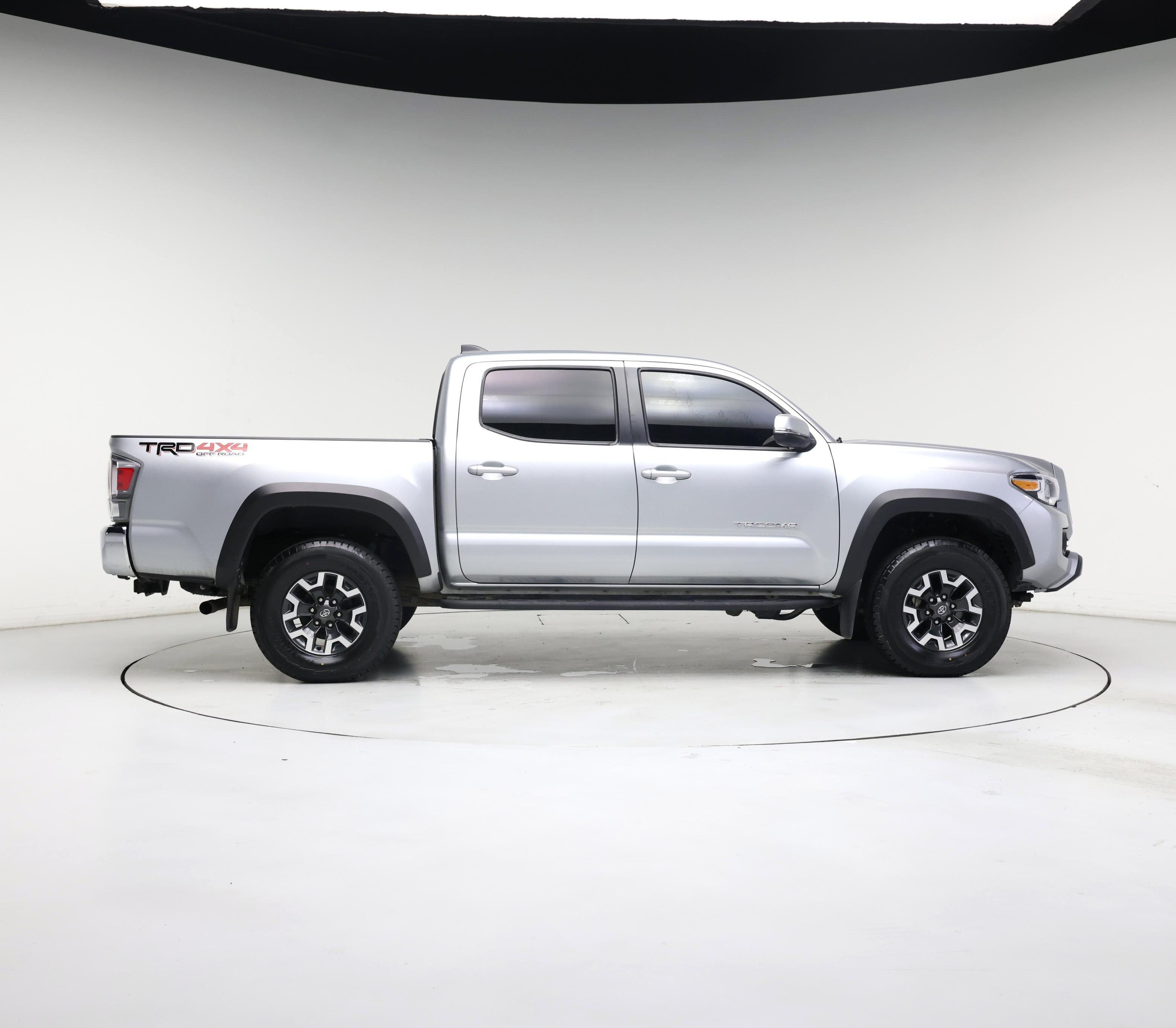 Thumbnail: 2022 Toyota Tacoma - 7