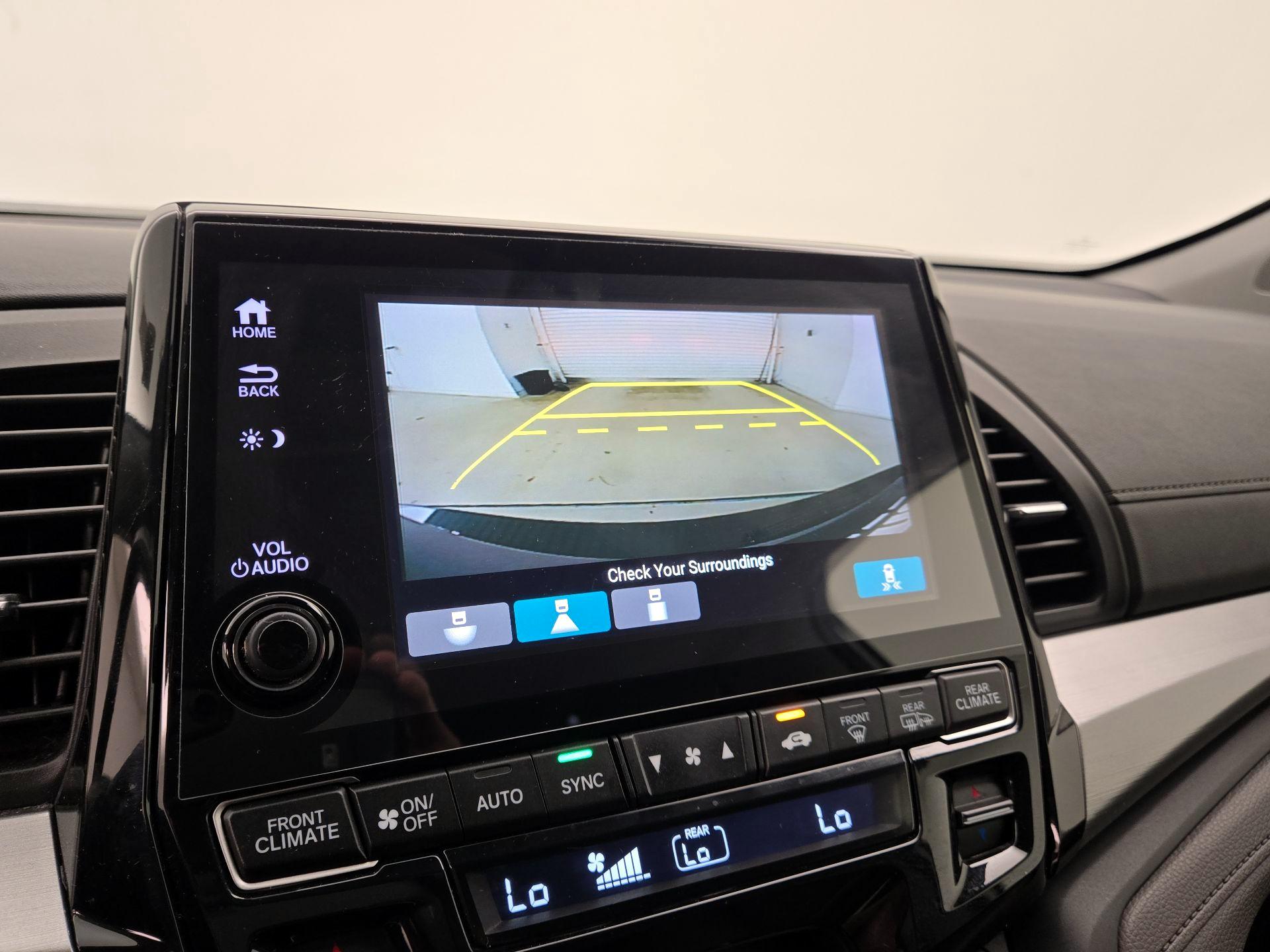Thumbnail: 2018 Honda Odyssey - 14