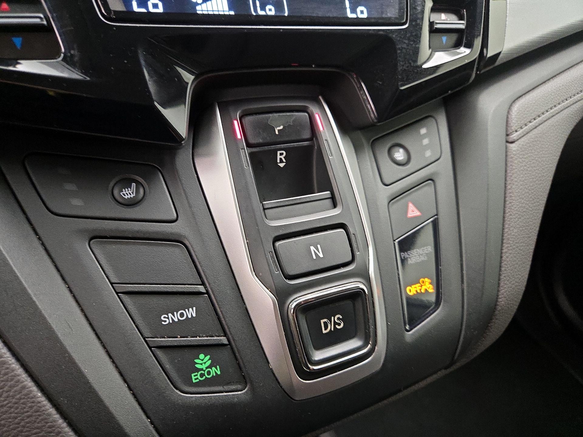 Thumbnail: 2018 Honda Odyssey - 17