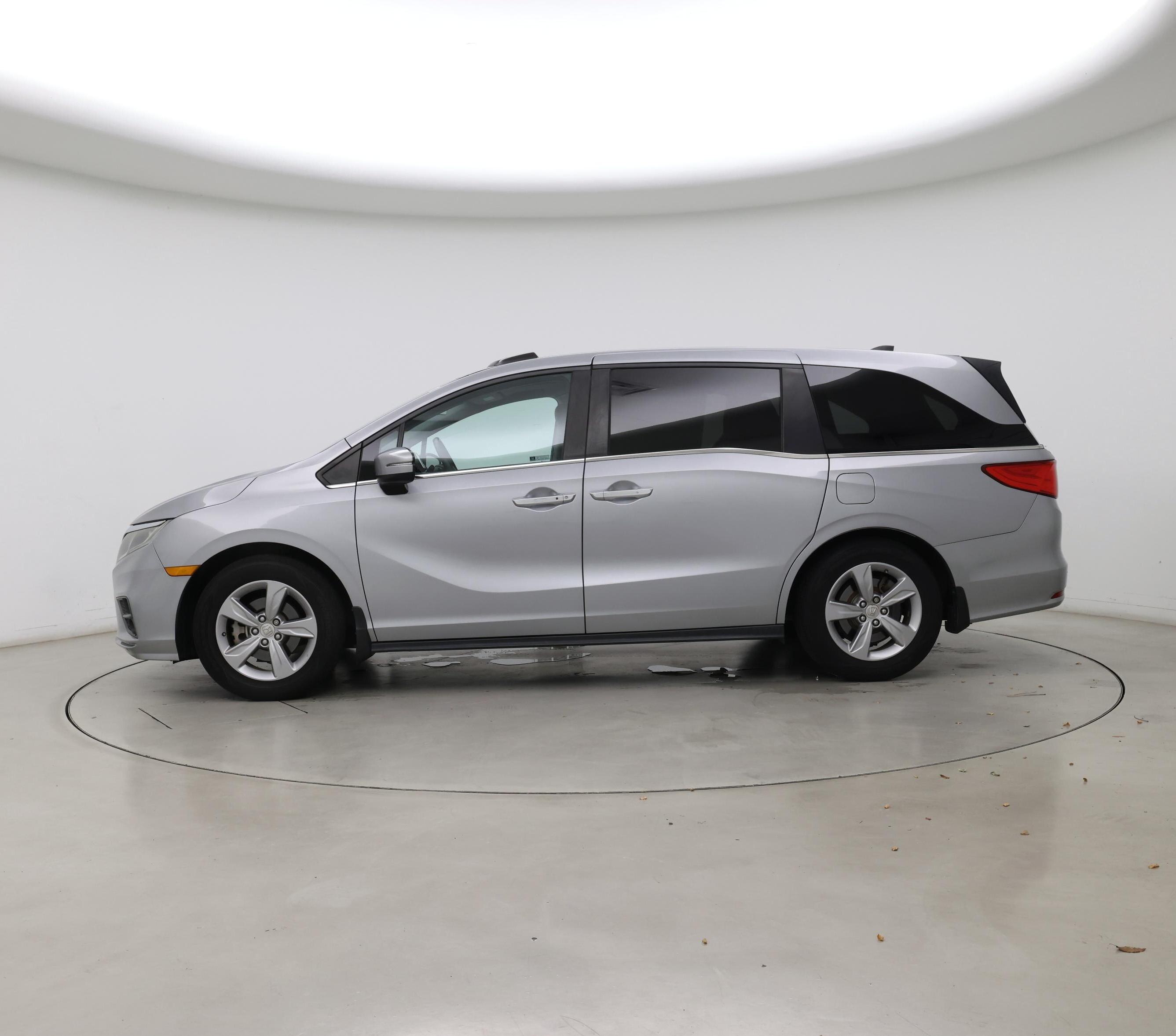 Thumbnail: 2018 Honda Odyssey - 3