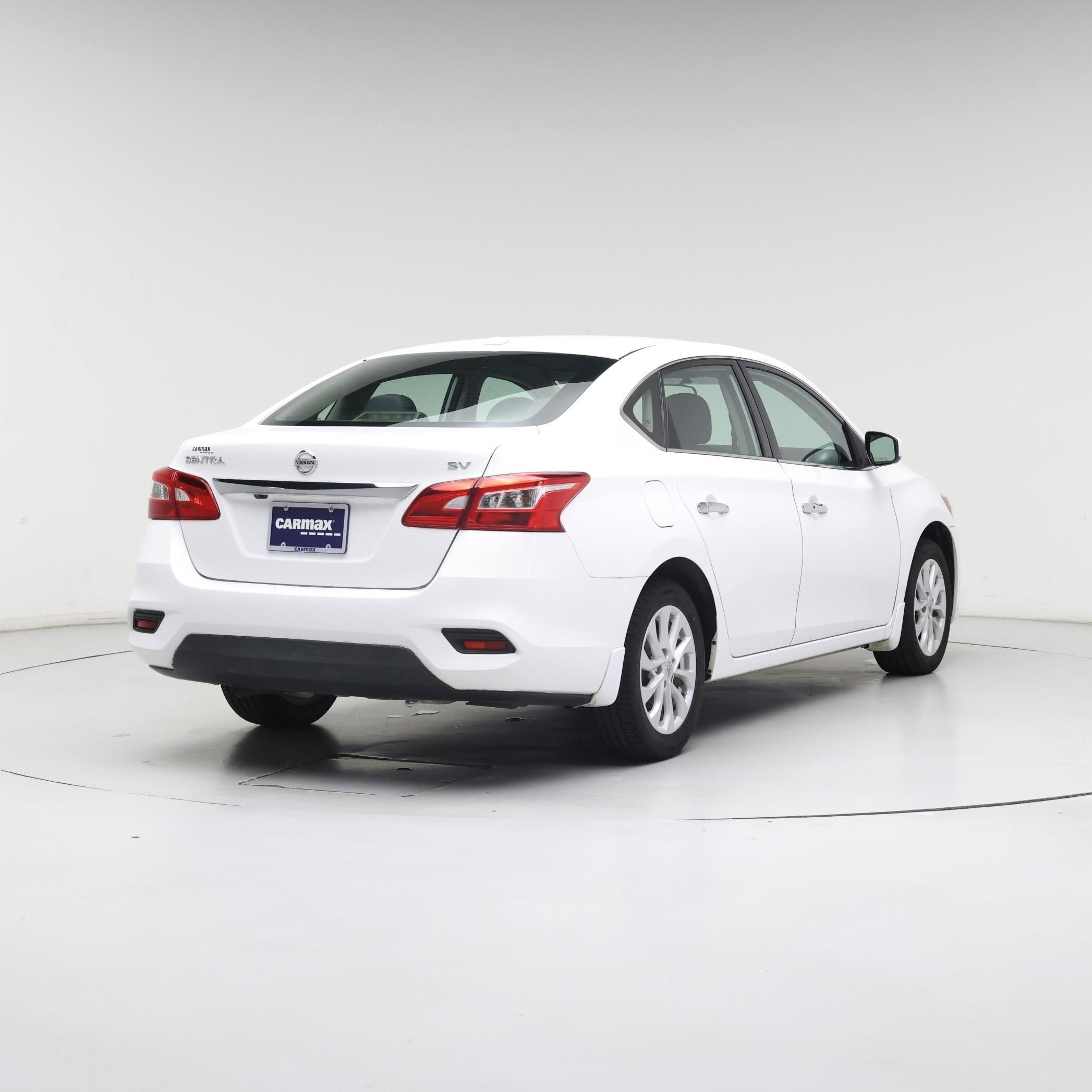 Thumbnail: 2019 Nissan Sentra - 8