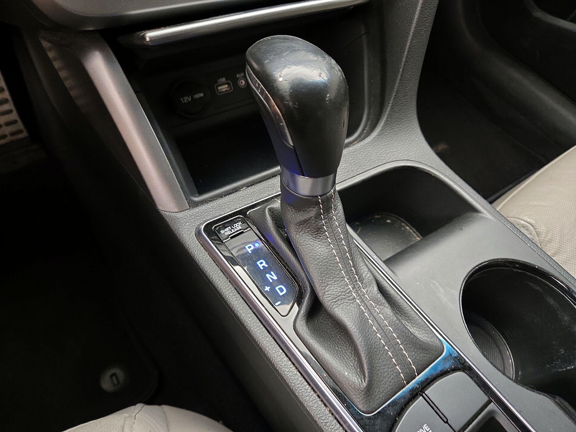 Thumbnail: 2015 Hyundai Sonata - 17