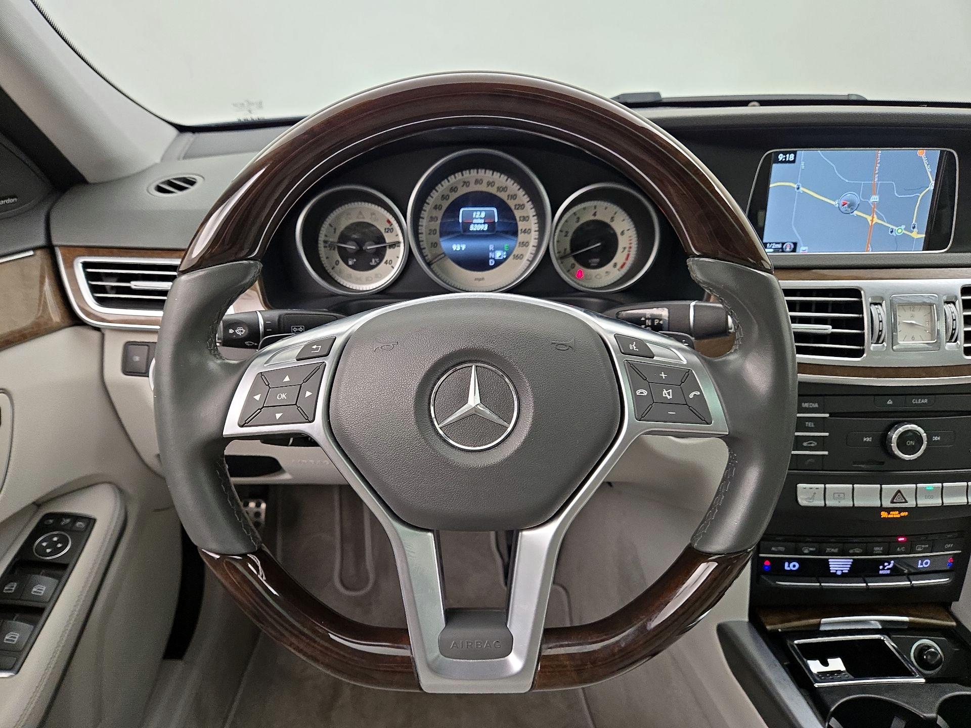 Thumbnail: 2016 Mercedes-Benz E-Class - 10