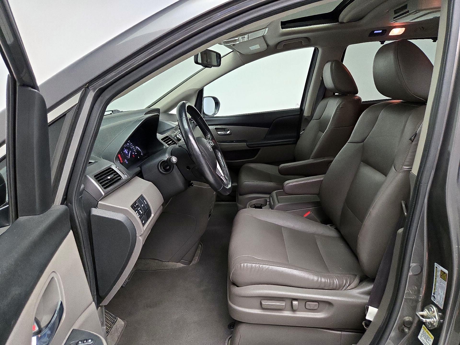Thumbnail: 2014 Honda Odyssey - 11