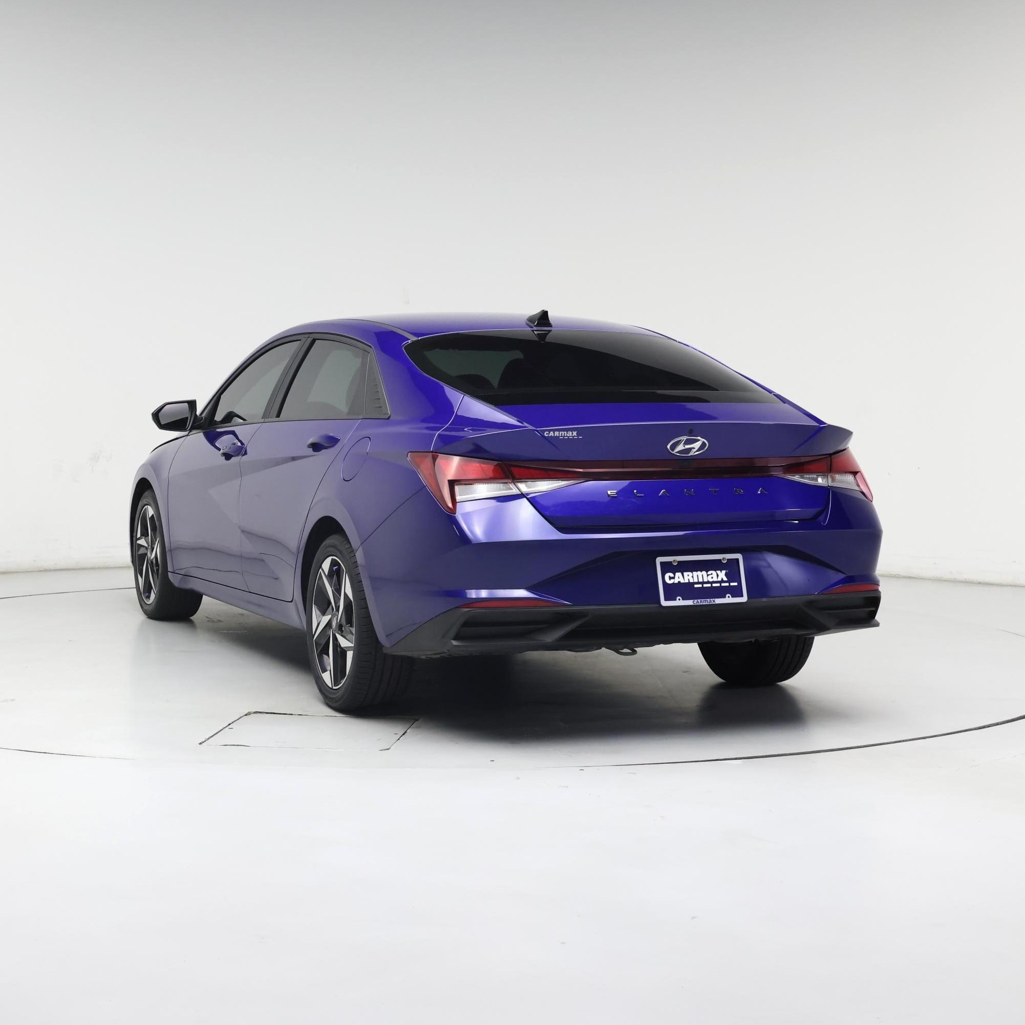Thumbnail: 2023 Hyundai Elantra - 2