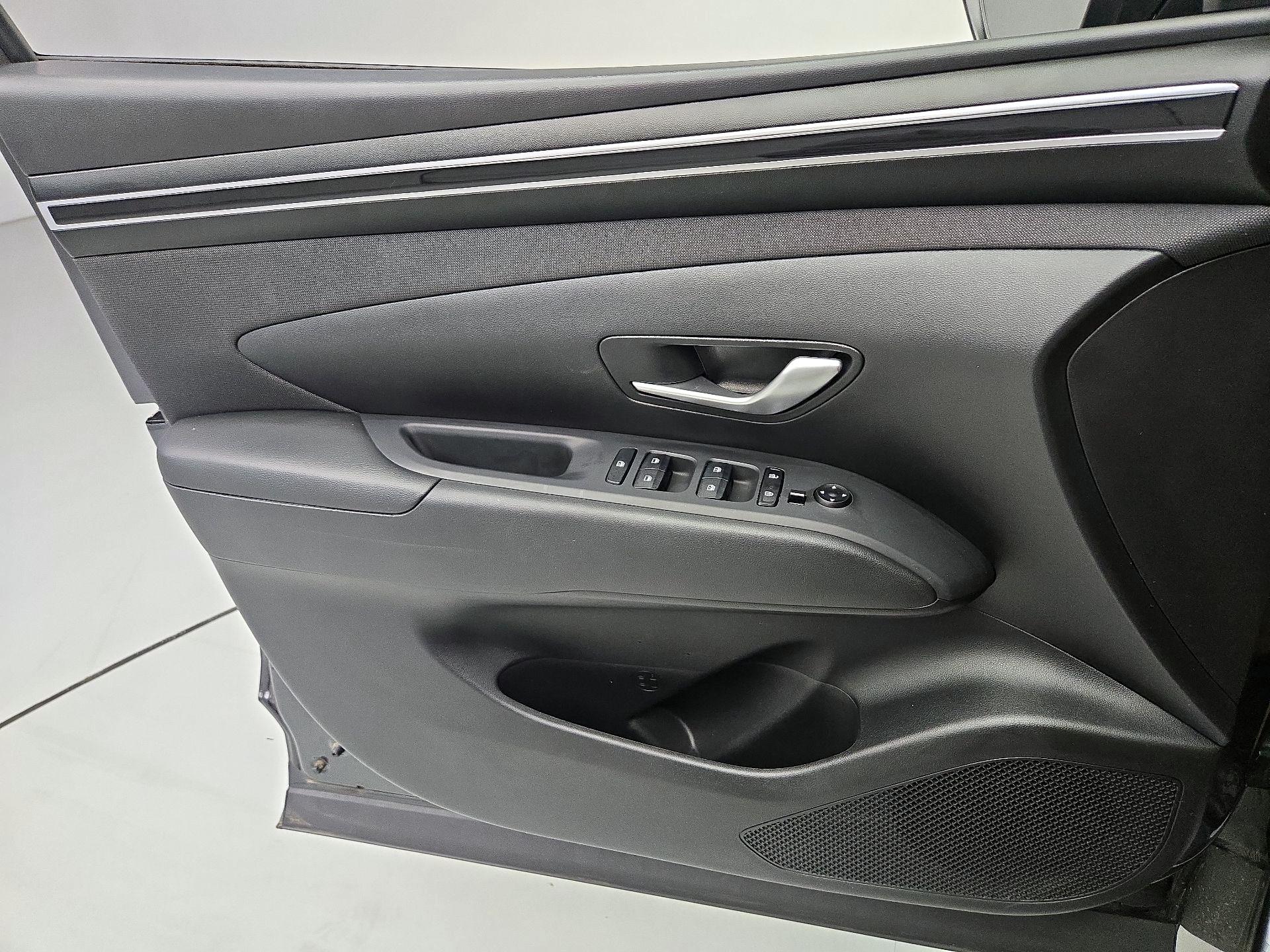 Thumbnail: 2023 Hyundai Tucson - 12