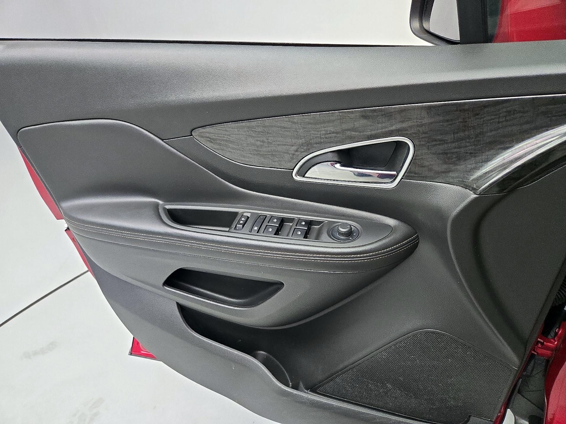 Thumbnail: 2014 Buick Encore - 12