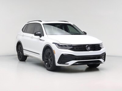 White 2022 Volkswagen Tiguan SE R-Line Black