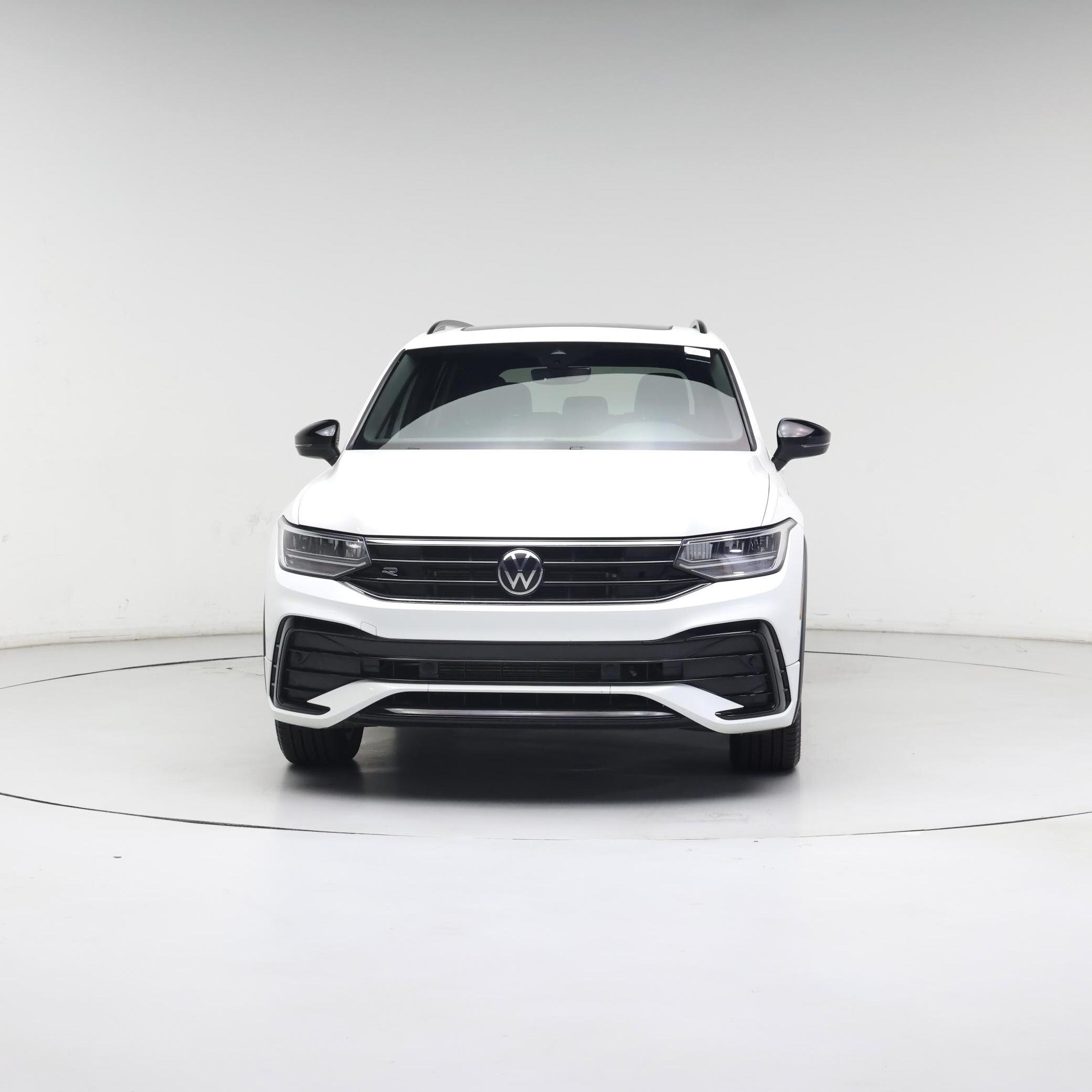 Thumbnail: 2022 Volkswagen Tiguan - 5