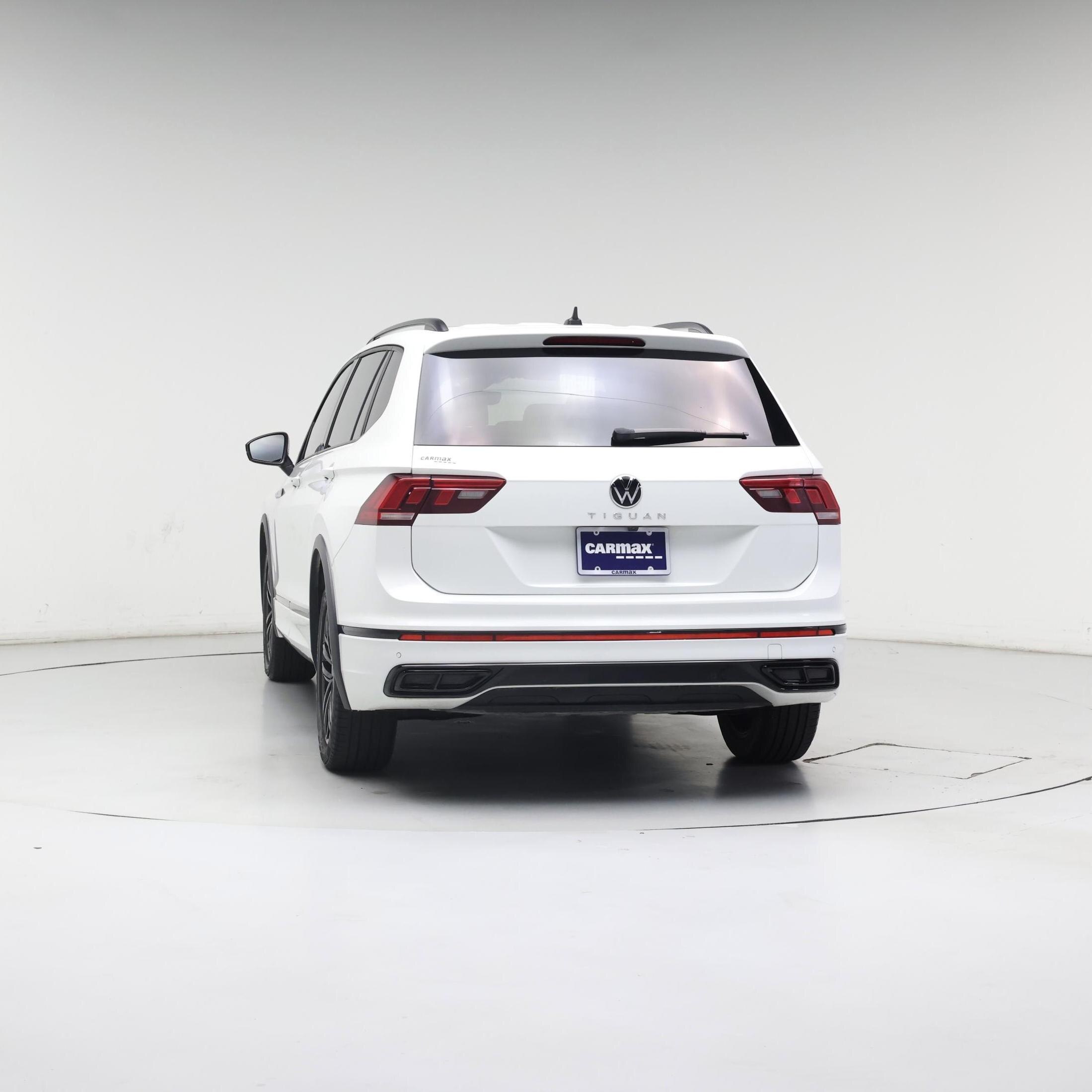 Thumbnail: 2022 Volkswagen Tiguan - 6