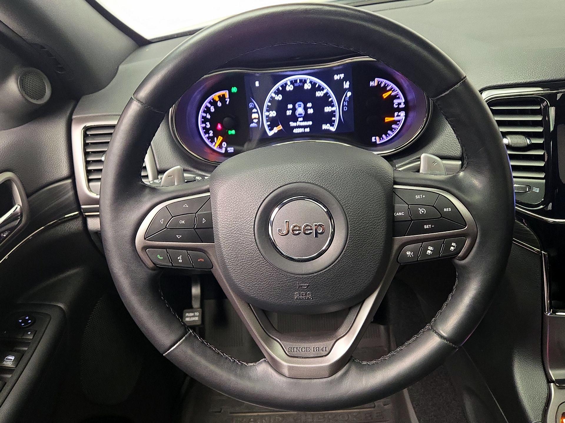Thumbnail: 2020 Jeep Grand Cherokee - 10