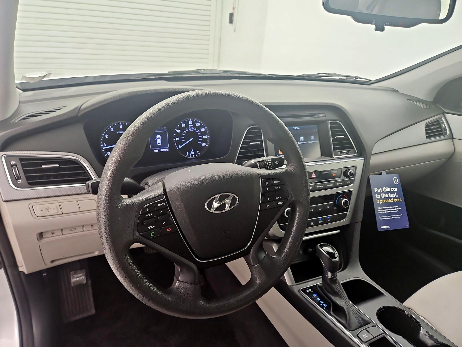 Thumbnail: 2016 Hyundai Sonata - 9