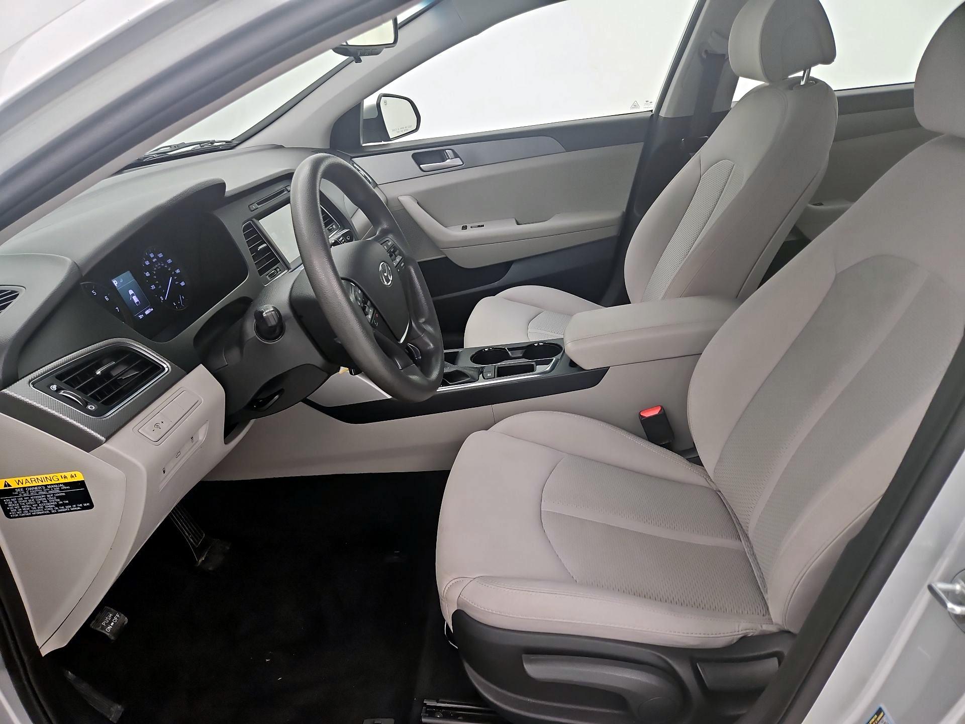 Thumbnail: 2016 Hyundai Sonata - 11