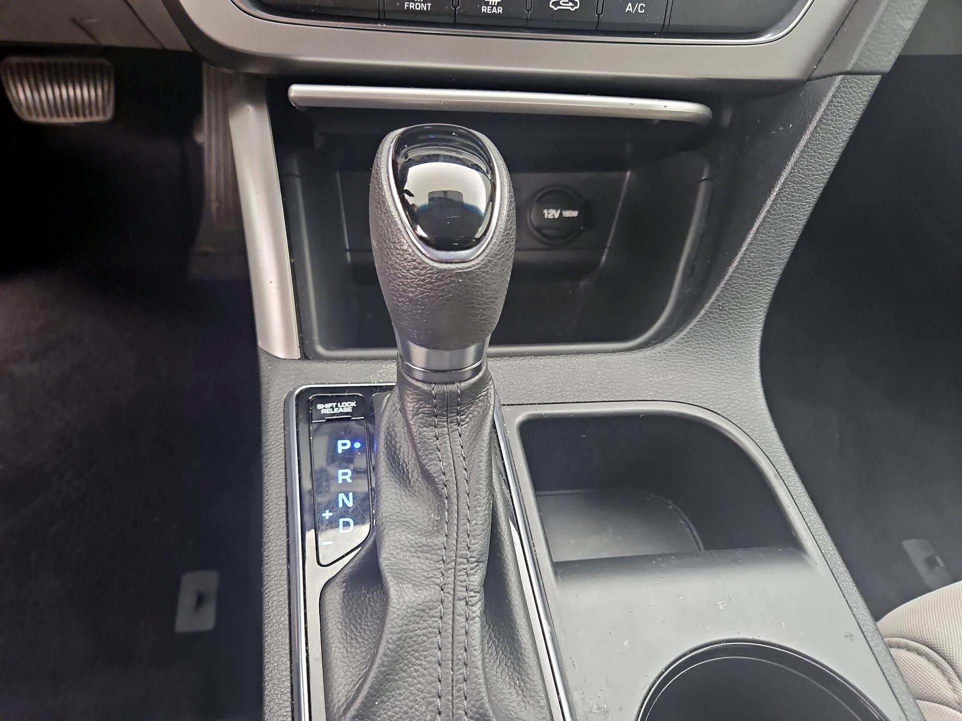 Thumbnail: 2016 Hyundai Sonata - 18