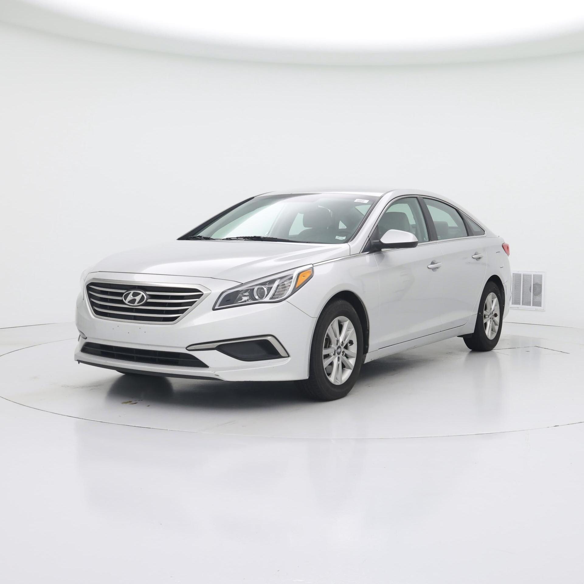 Thumbnail: 2016 Hyundai Sonata - 4