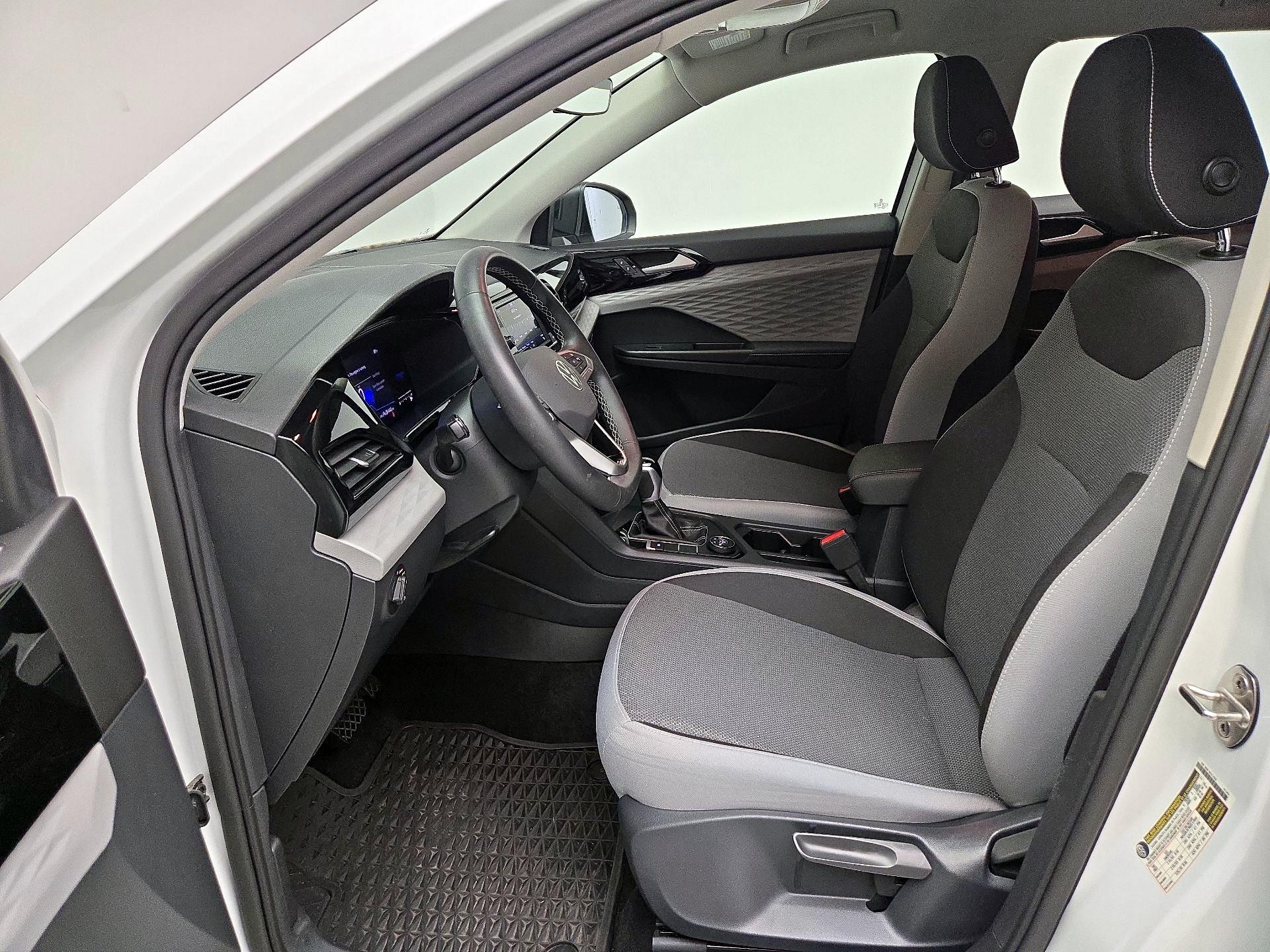 Thumbnail: 2024 Volkswagen Taos - 11