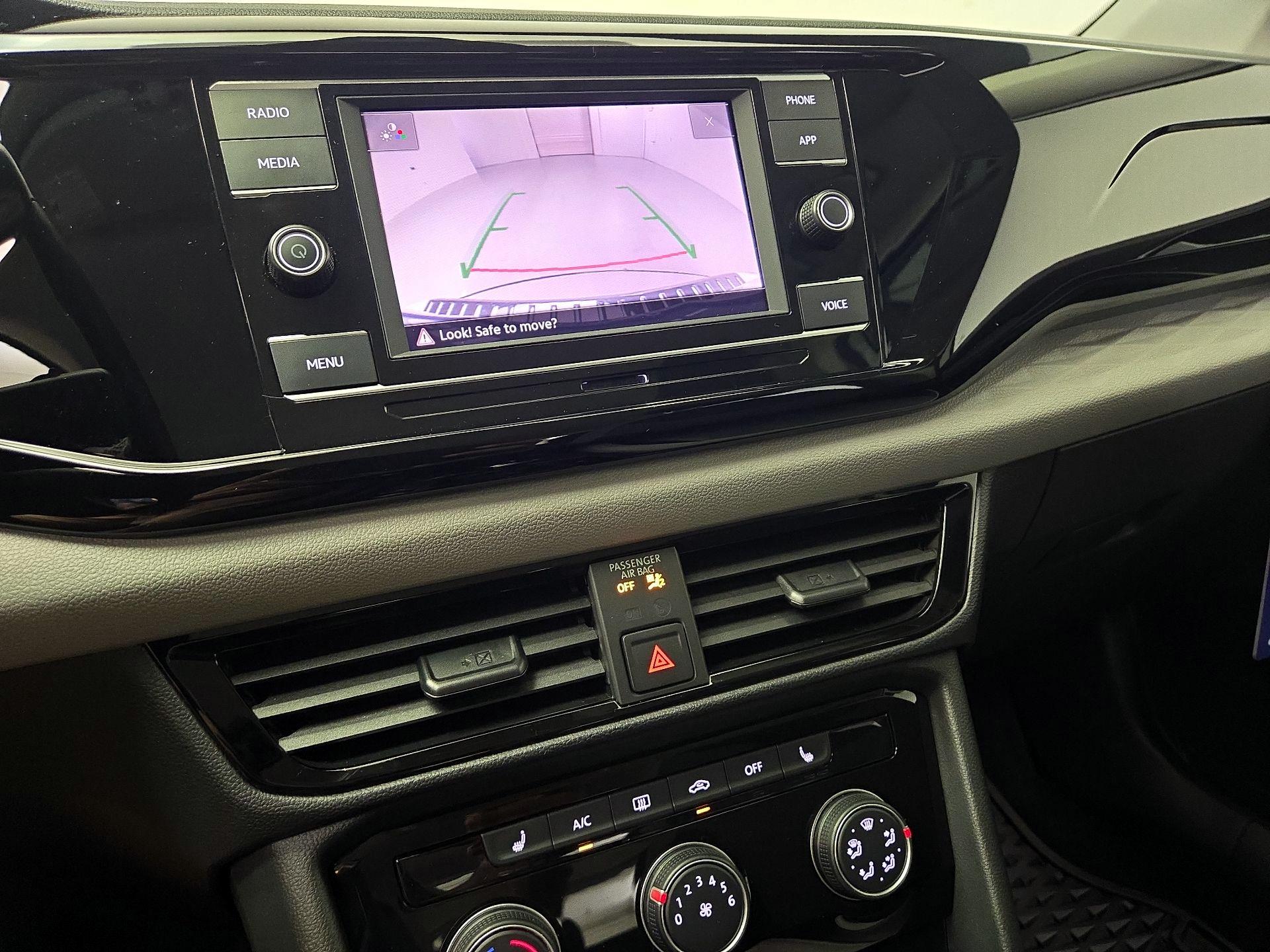 Thumbnail: 2024 Volkswagen Taos - 14