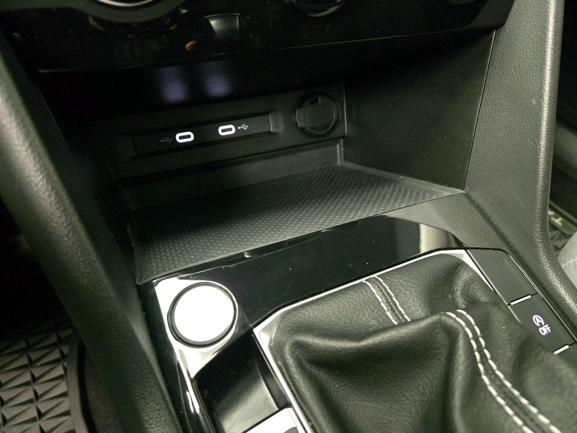 Thumbnail: 2024 Volkswagen Taos - 18