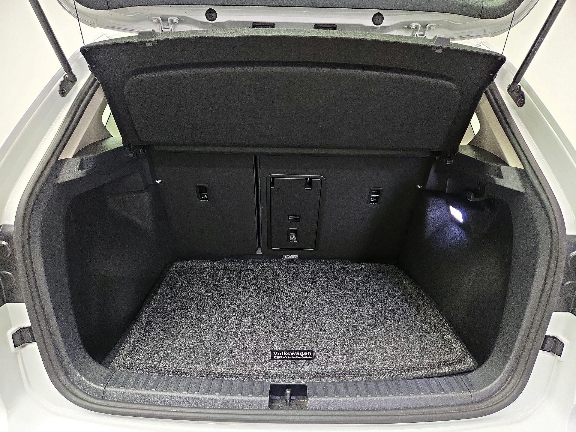 Thumbnail: 2024 Volkswagen Taos - 20