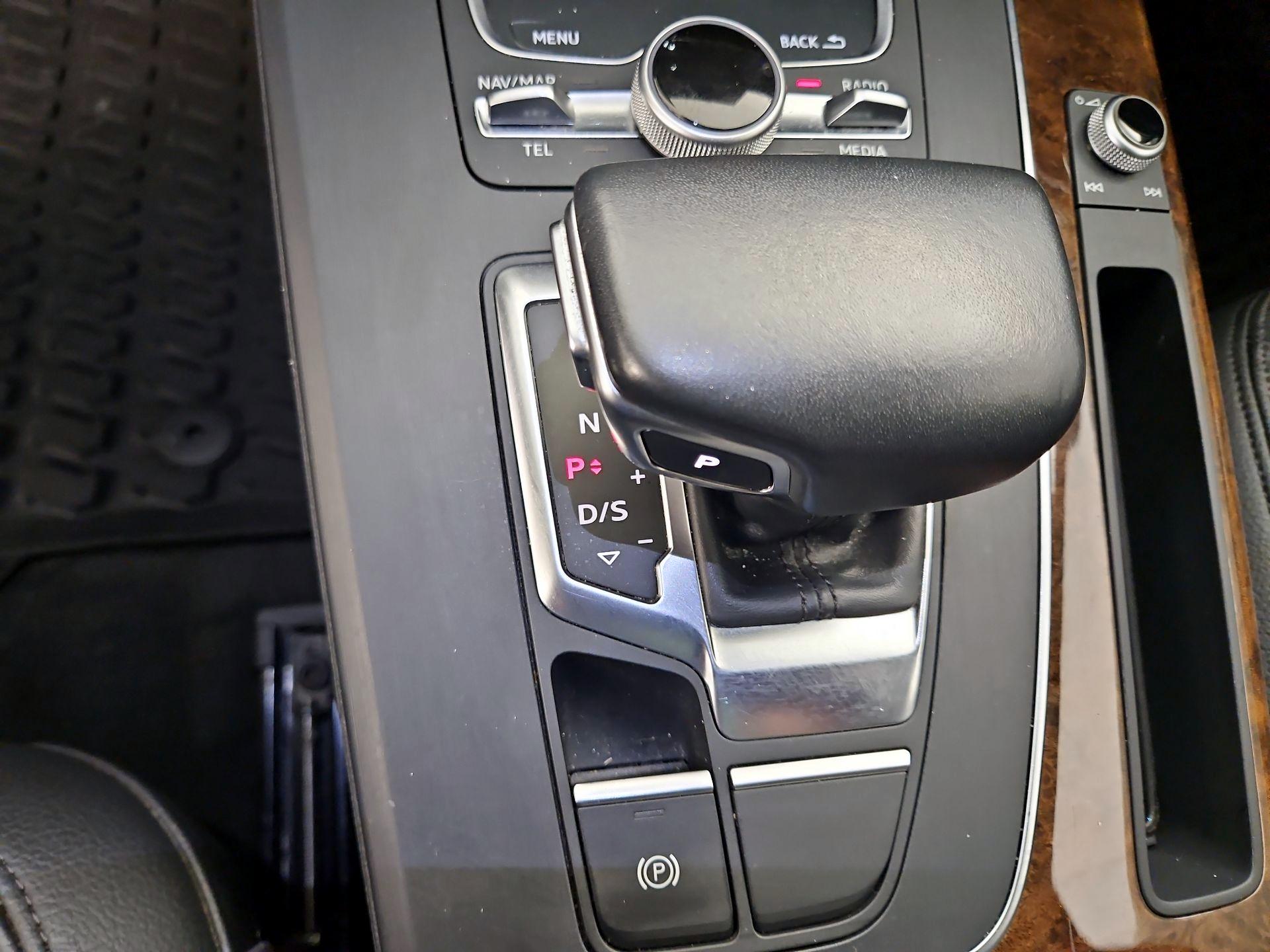 Thumbnail: 2018 Audi Q5 - 18