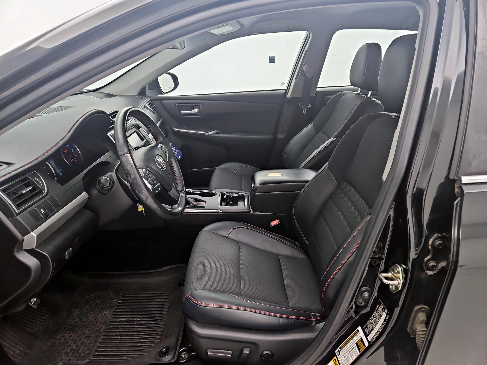 Thumbnail: 2016 Toyota Camry - 11