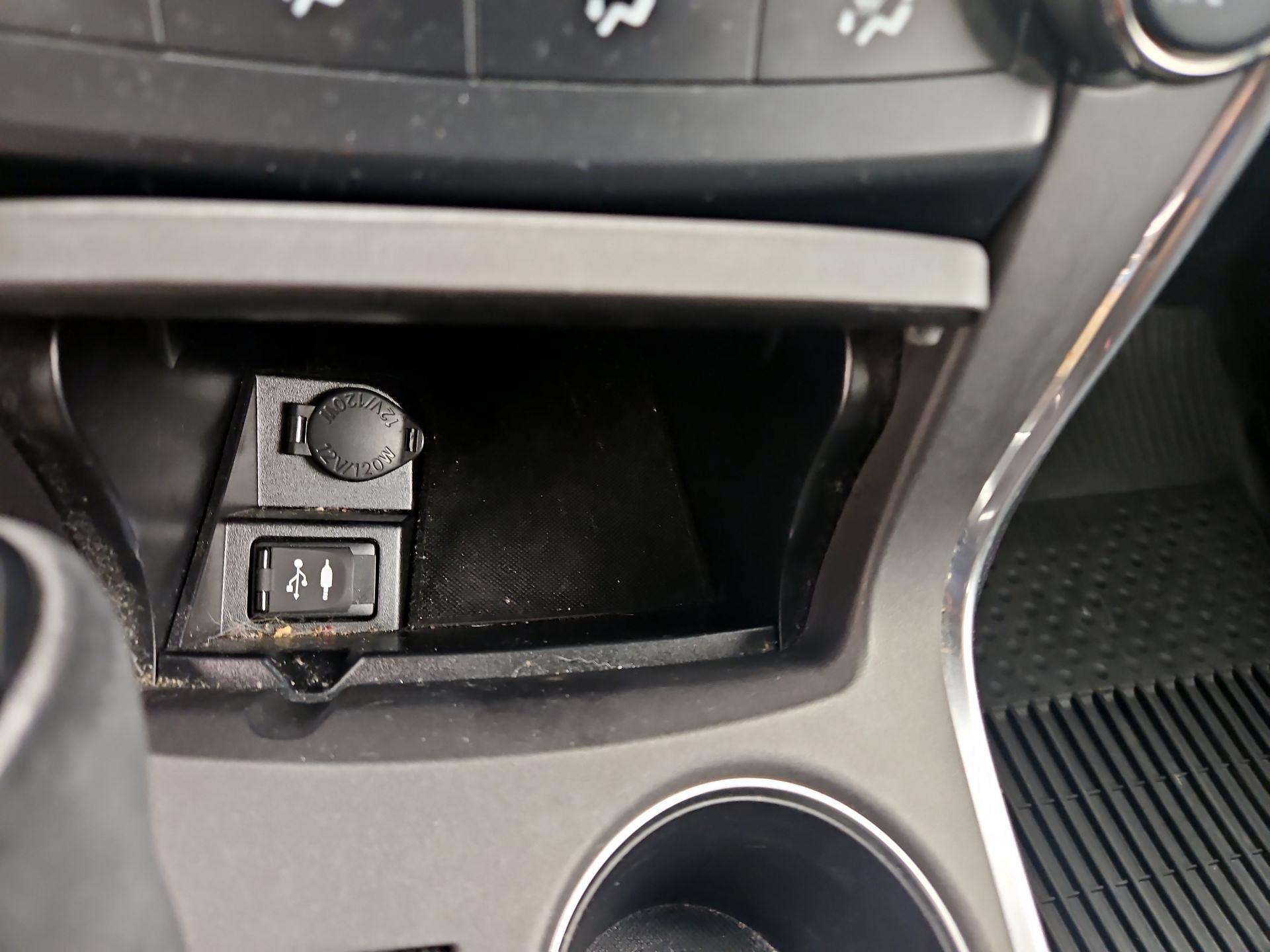 Thumbnail: 2016 Toyota Camry - 18