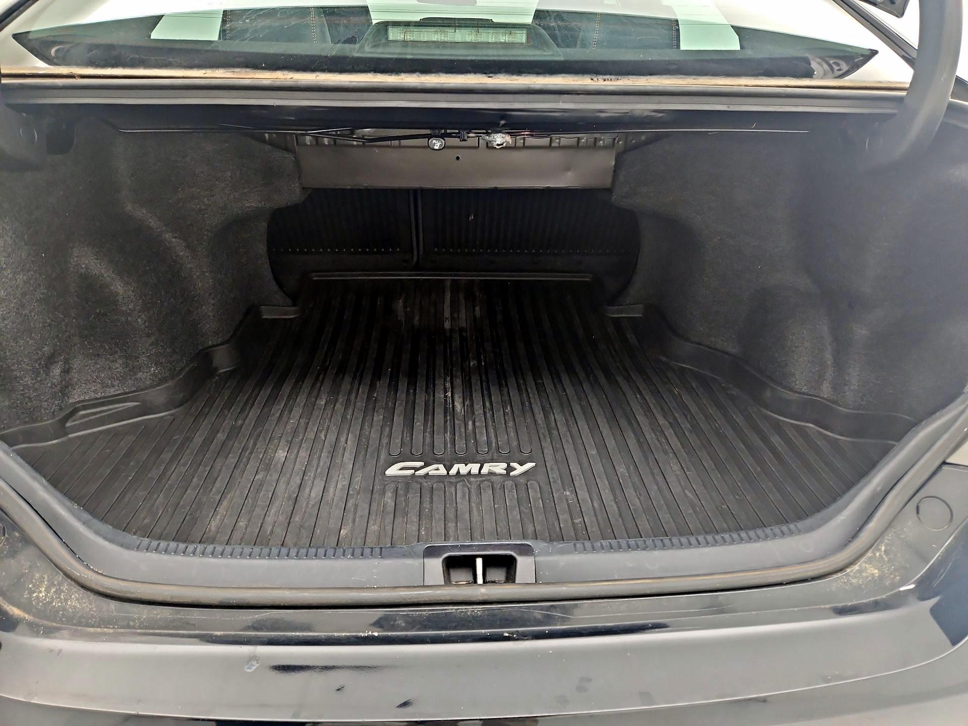 Thumbnail: 2016 Toyota Camry - 20