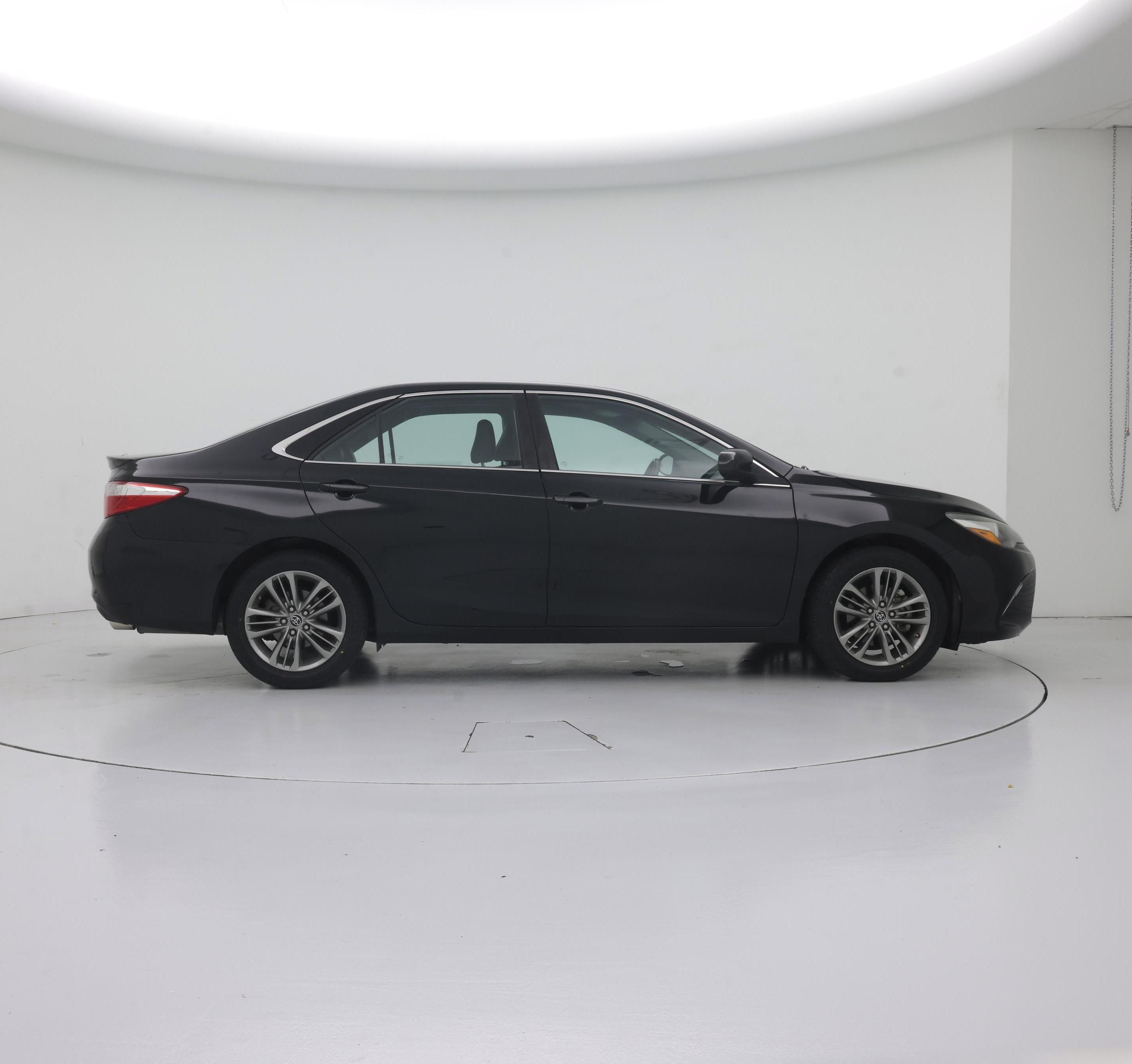 Thumbnail: 2016 Toyota Camry - 7