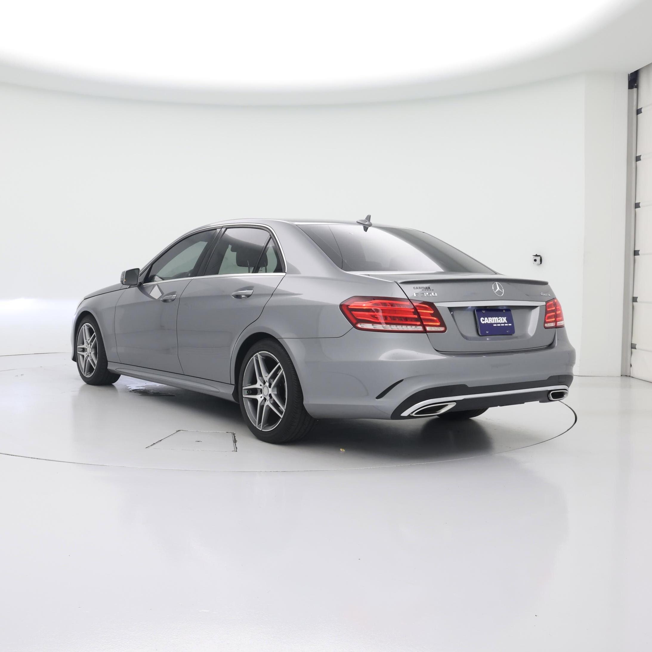 Thumbnail: 2014 Mercedes-Benz E-Class - 2