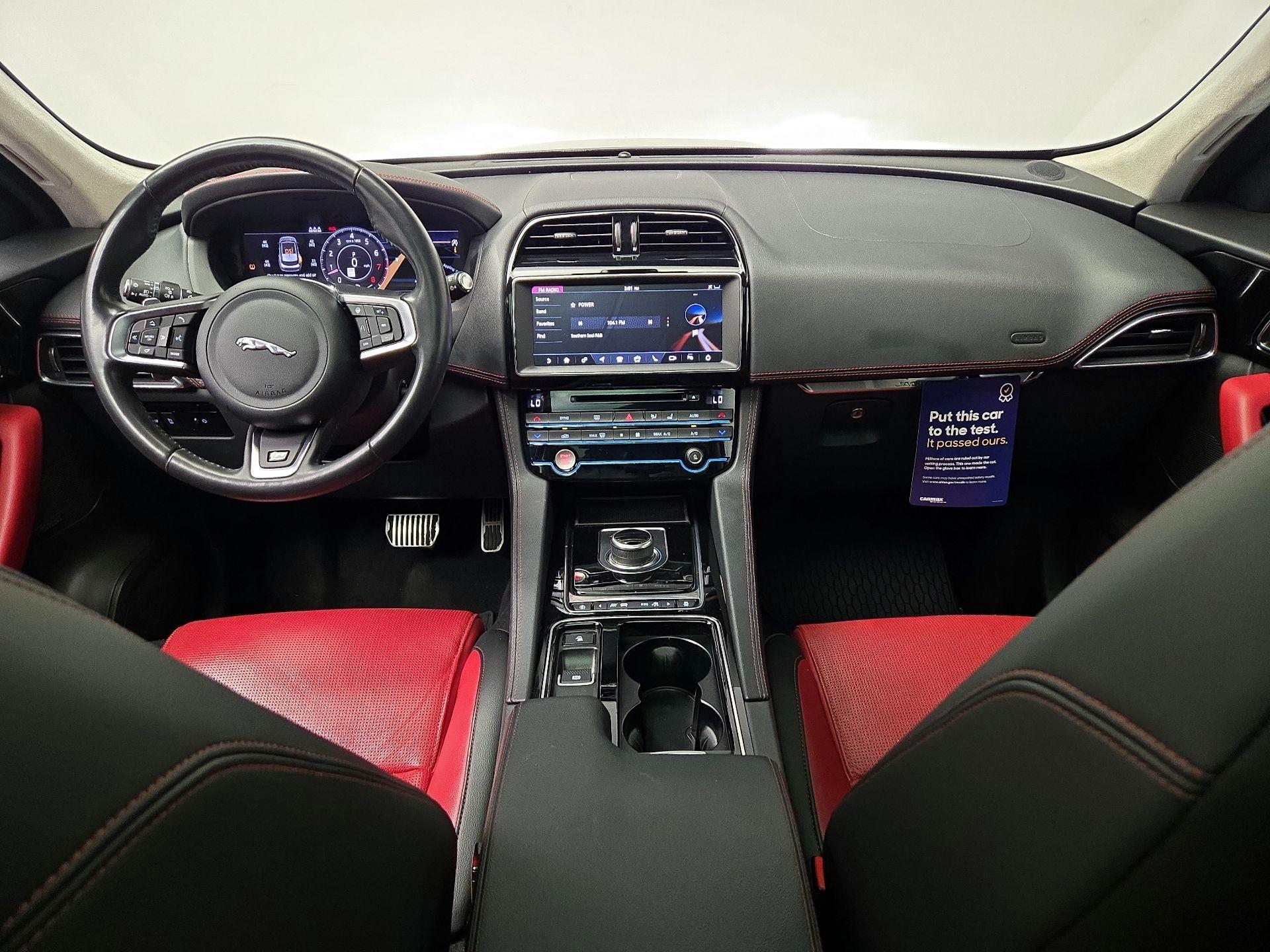 Thumbnail: 2020 Jaguar F-Pace - 9
