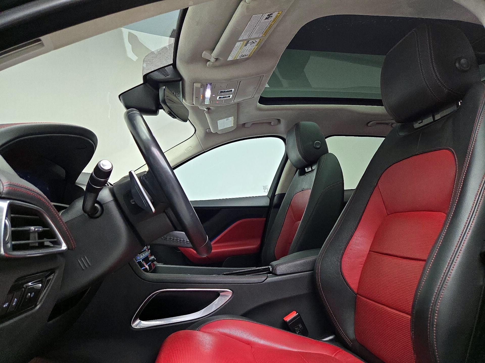 Thumbnail: 2020 Jaguar F-Pace - 20