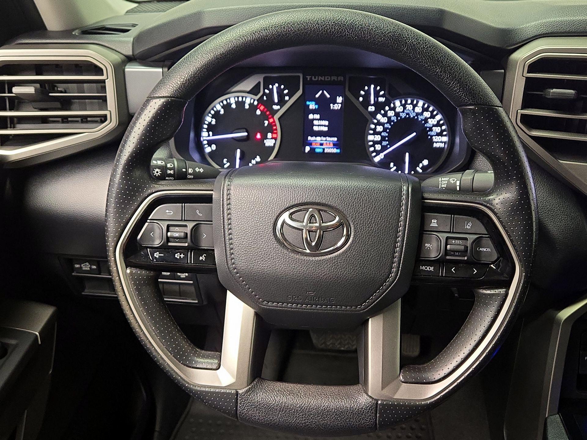 Thumbnail: 2022 Toyota Tundra - 10